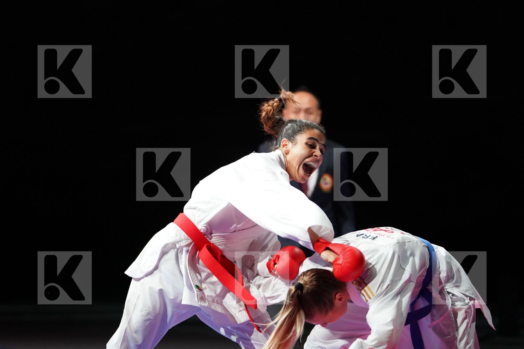 HEURTAULT LEILA (FRANCE) VS PHILIPPE GWENDOLINE (FRANCE) in Senior Kumite -61 Kg - Bronze bout