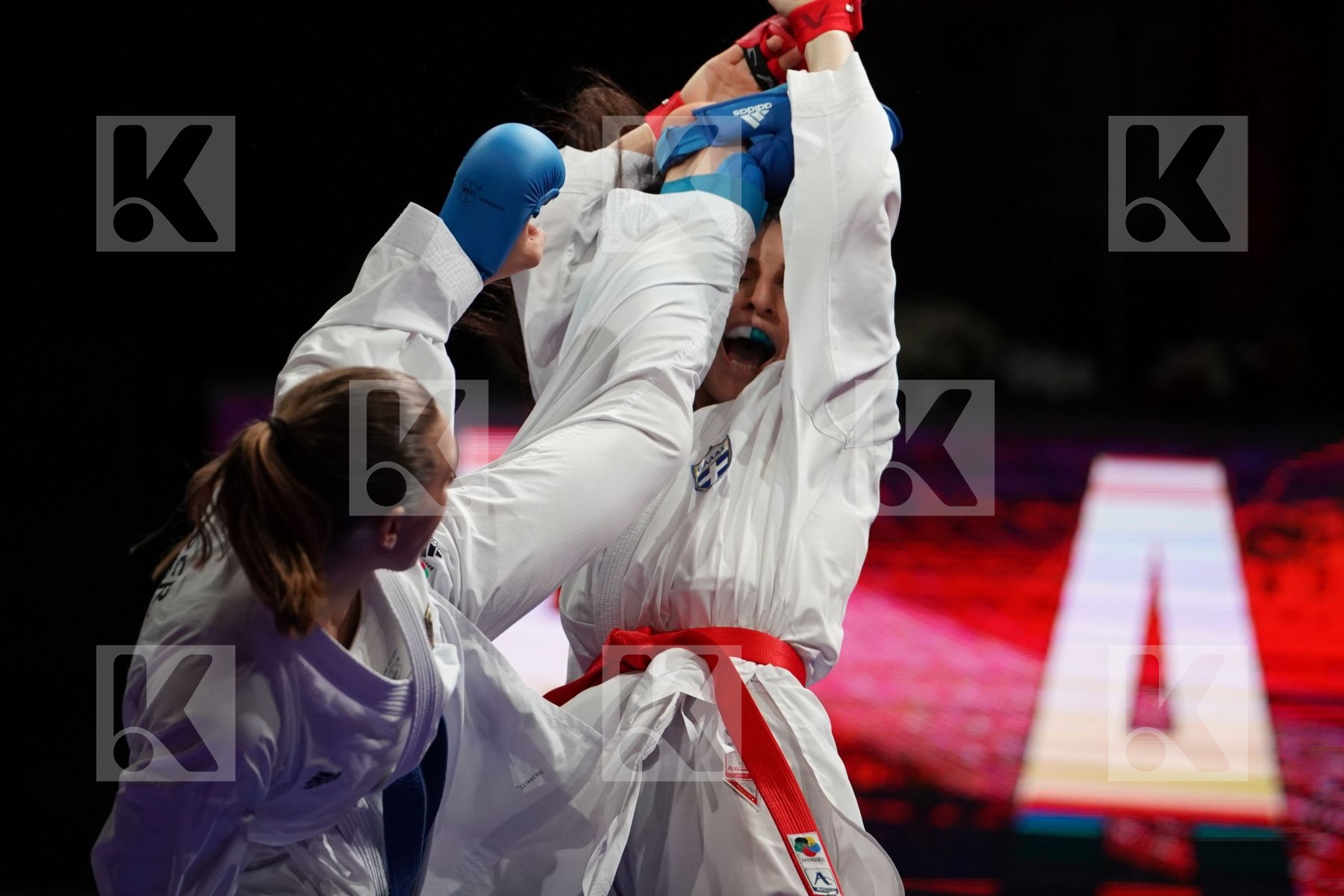 PANETSIDOU VASILIKI (GREECE) VS KNEER JOHANNA (GERMANY) in Senior Kumite -68 Kg - Bronze bout