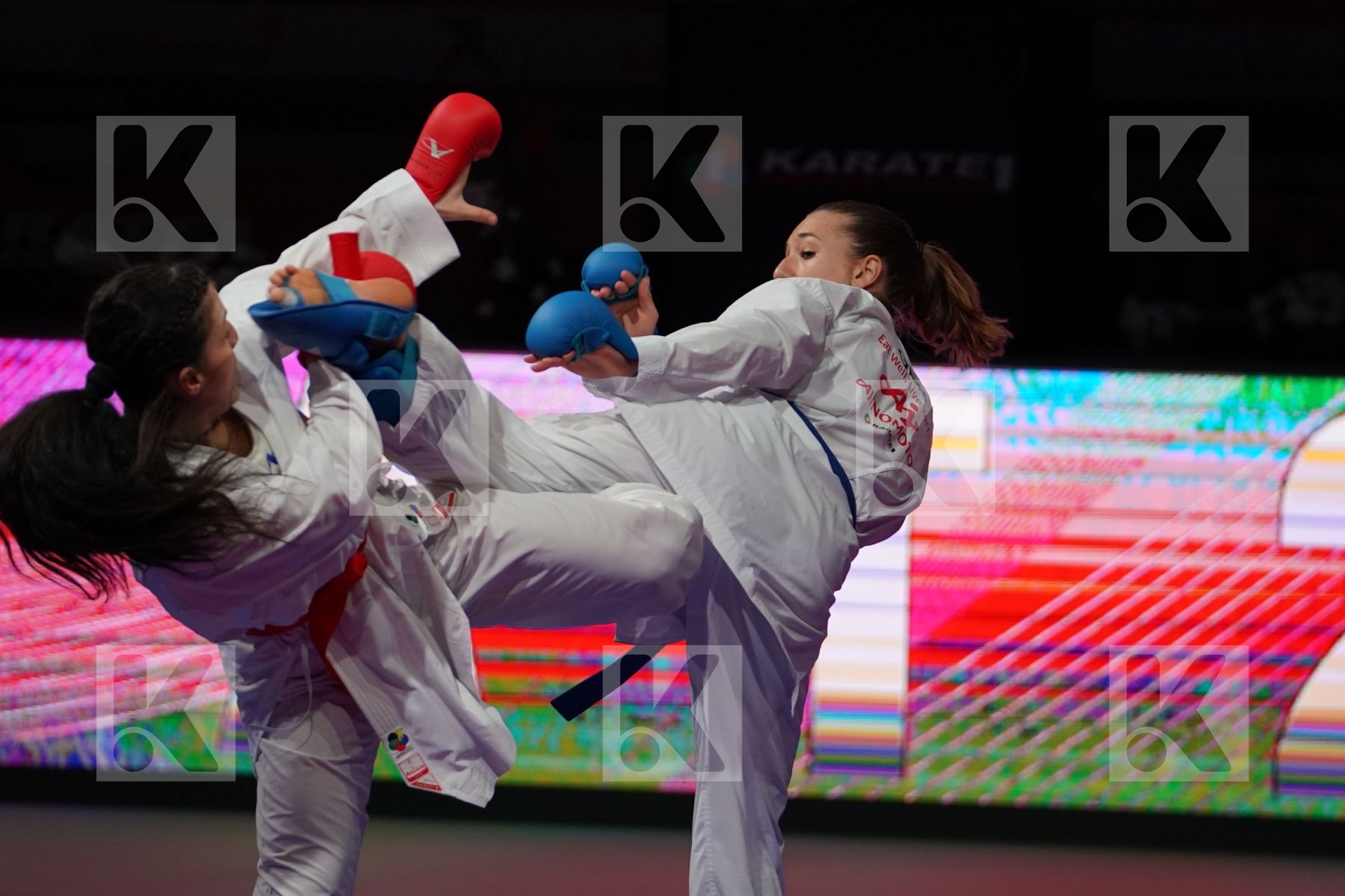 PANETSIDOU VASILIKI (GREECE) VS KNEER JOHANNA (GERMANY) in Senior Kumite -68 Kg - Bronze bout