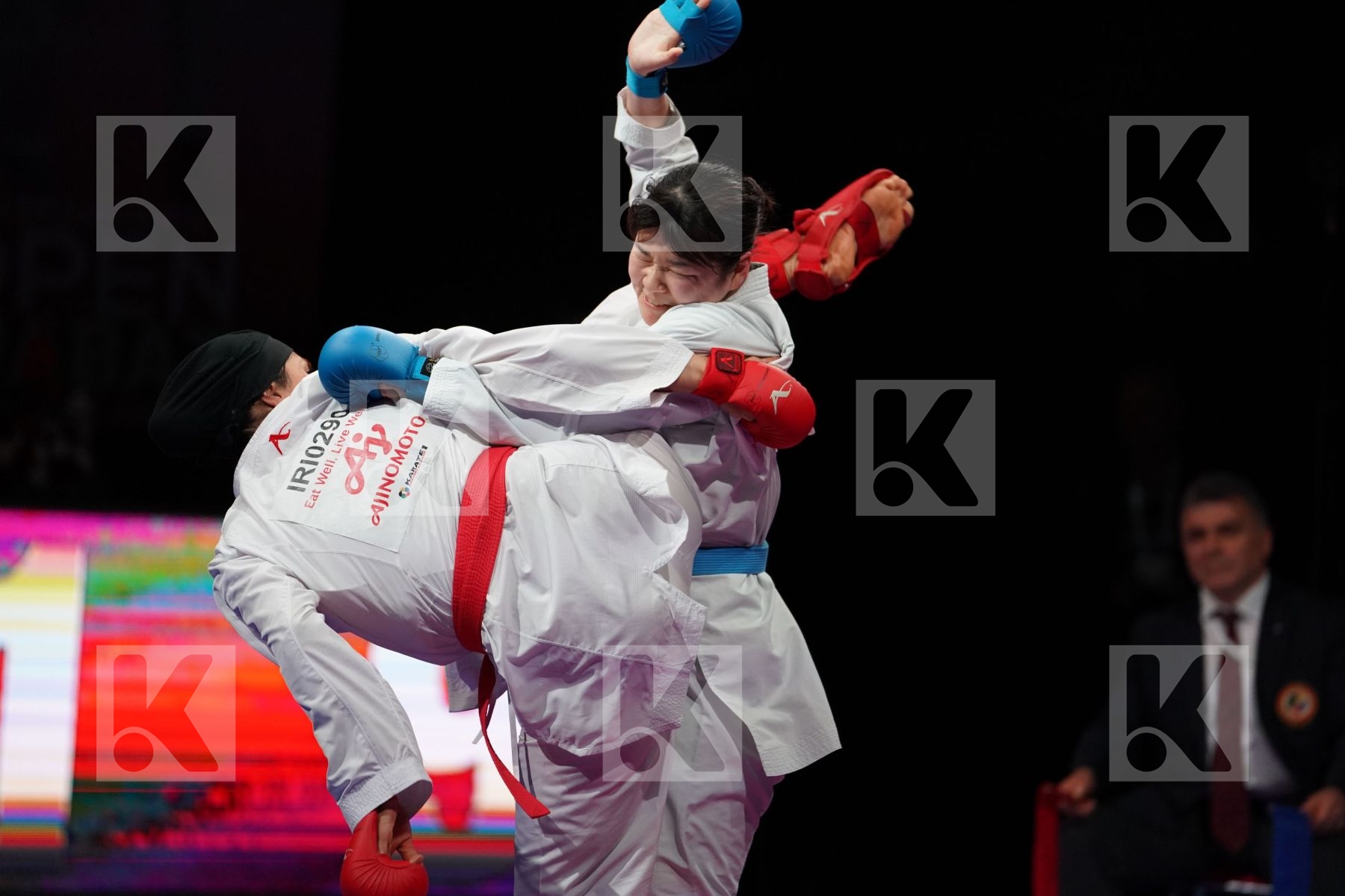 ABBASLI HAMIDEH (IRAN) VS SAITO AYAKA (JAPAN) in Senior Kumite 68+ Kg - Bronze bout