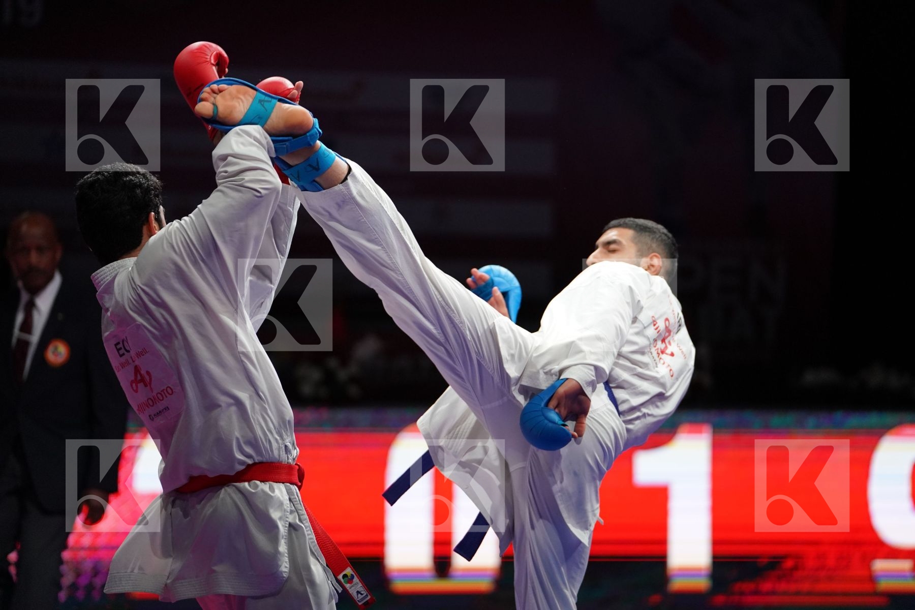 MAHMOUD TAHA TAREK (EGYPT) VS ABAZARI SALEH (IRAN) in Senior Kumite 84+ Kg - Bronze bout