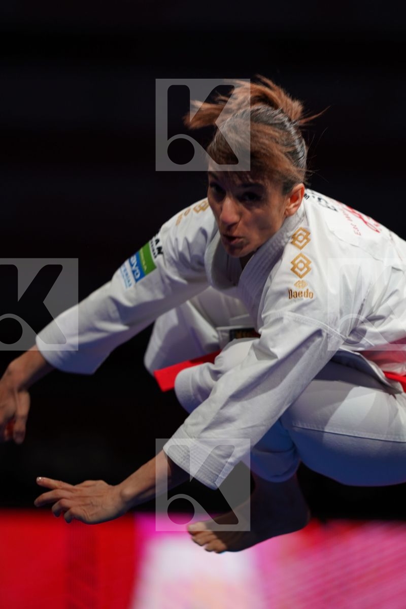 SANCHEZ JAIME SANDRA (SPAIN) in Senior Female Kata - Gold bout
