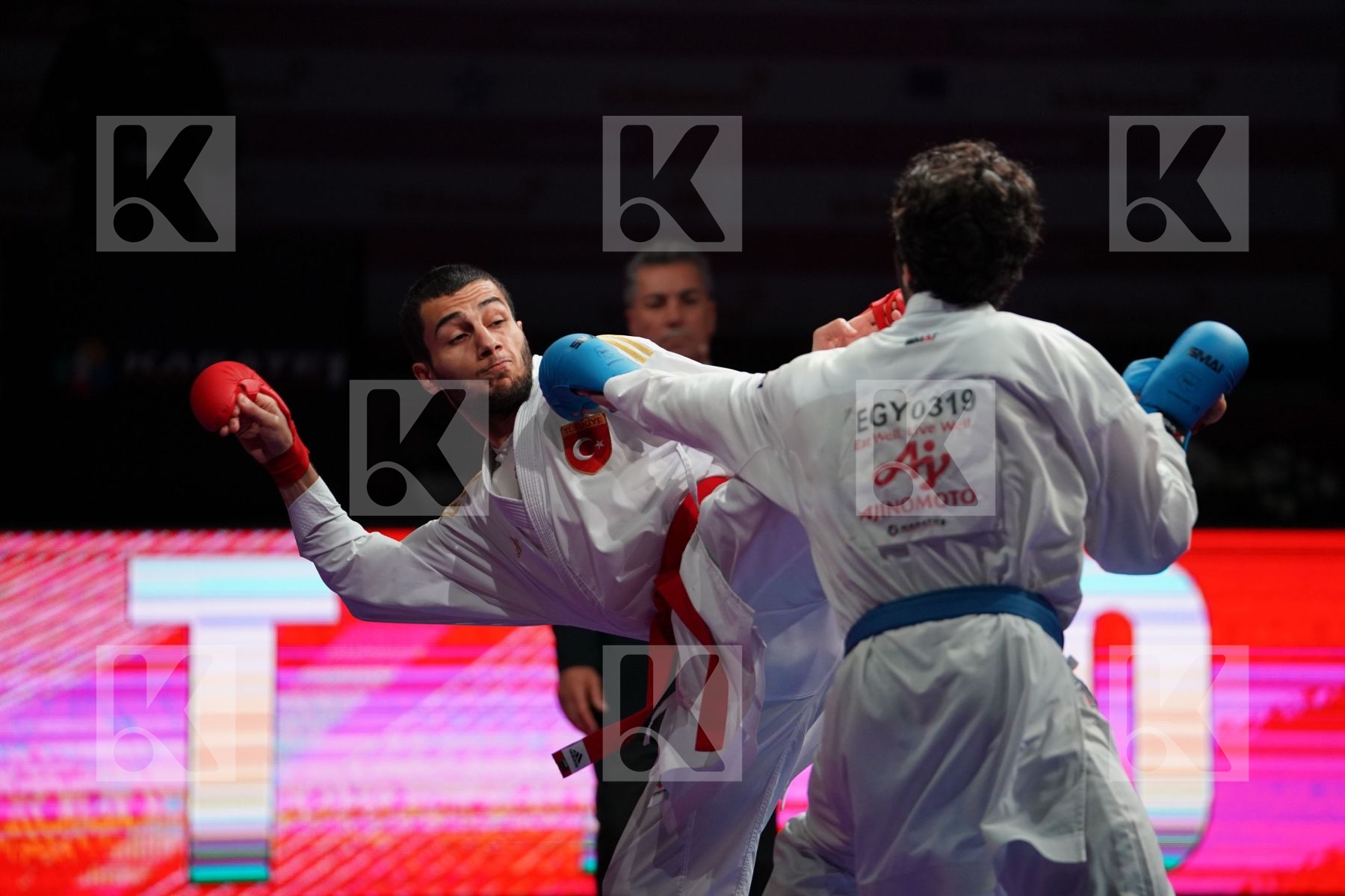 UYGUR BURAK (TURKEY) VS ELSAWY ALI (EGYPT) in Senior Kumite -67 Kg - Gold bout