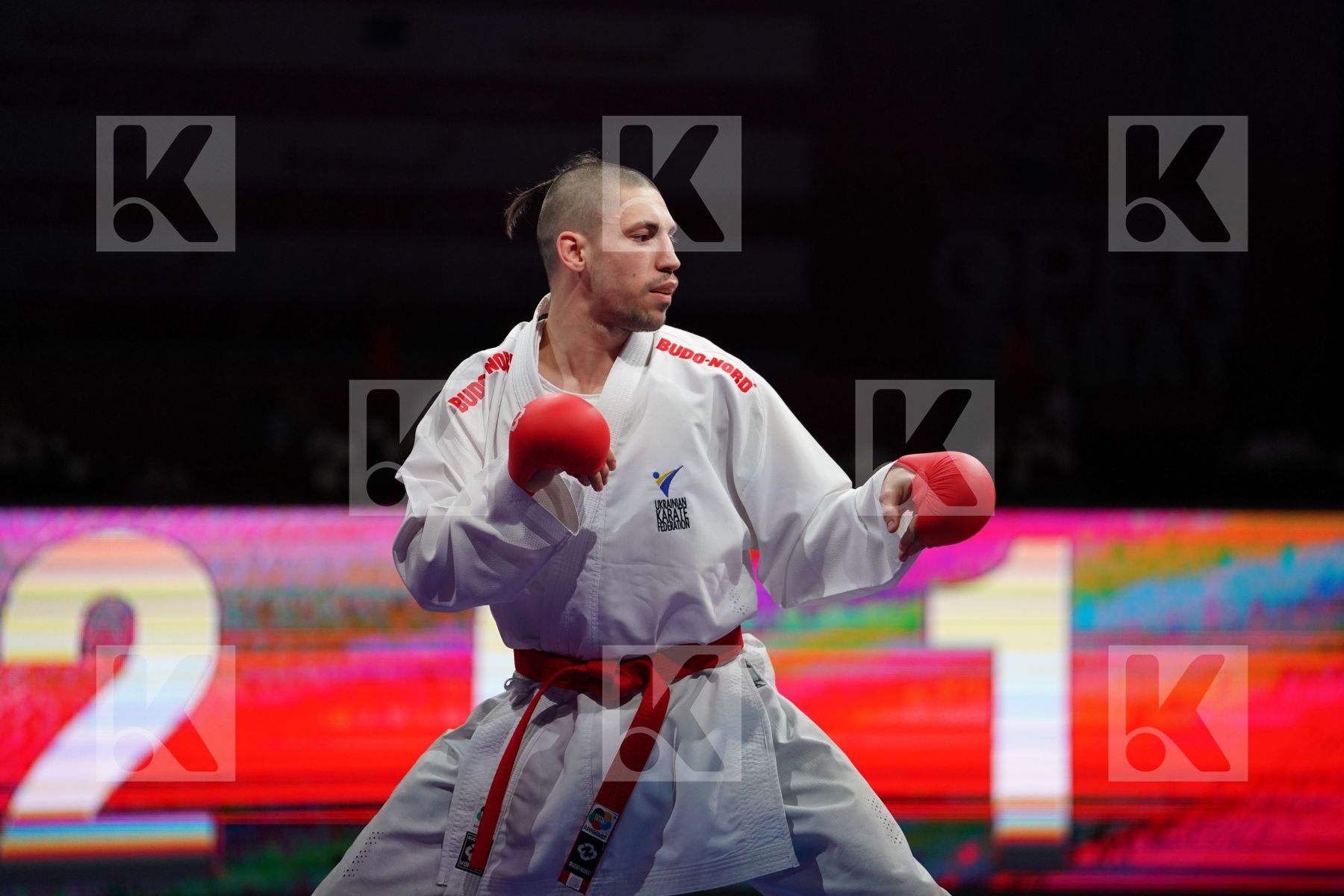 HORUNA STANISLAV (UKRAINE) VS ASIABARI ALI ASGHAR (IRAN) in Senior Kumite -75 Kg - Gold bout
