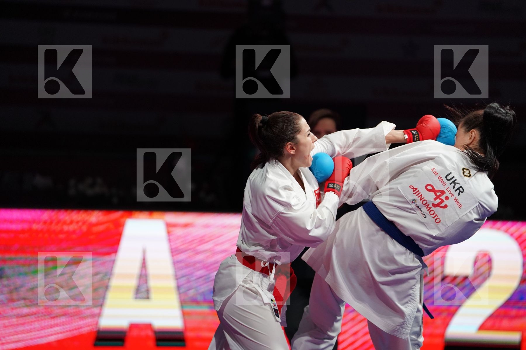 QUIRICI ELENA (SWITZERLAND) VS MELNYK HALYNA (UKRAINE) in Senior Kumite -68 Kg - Gold bout