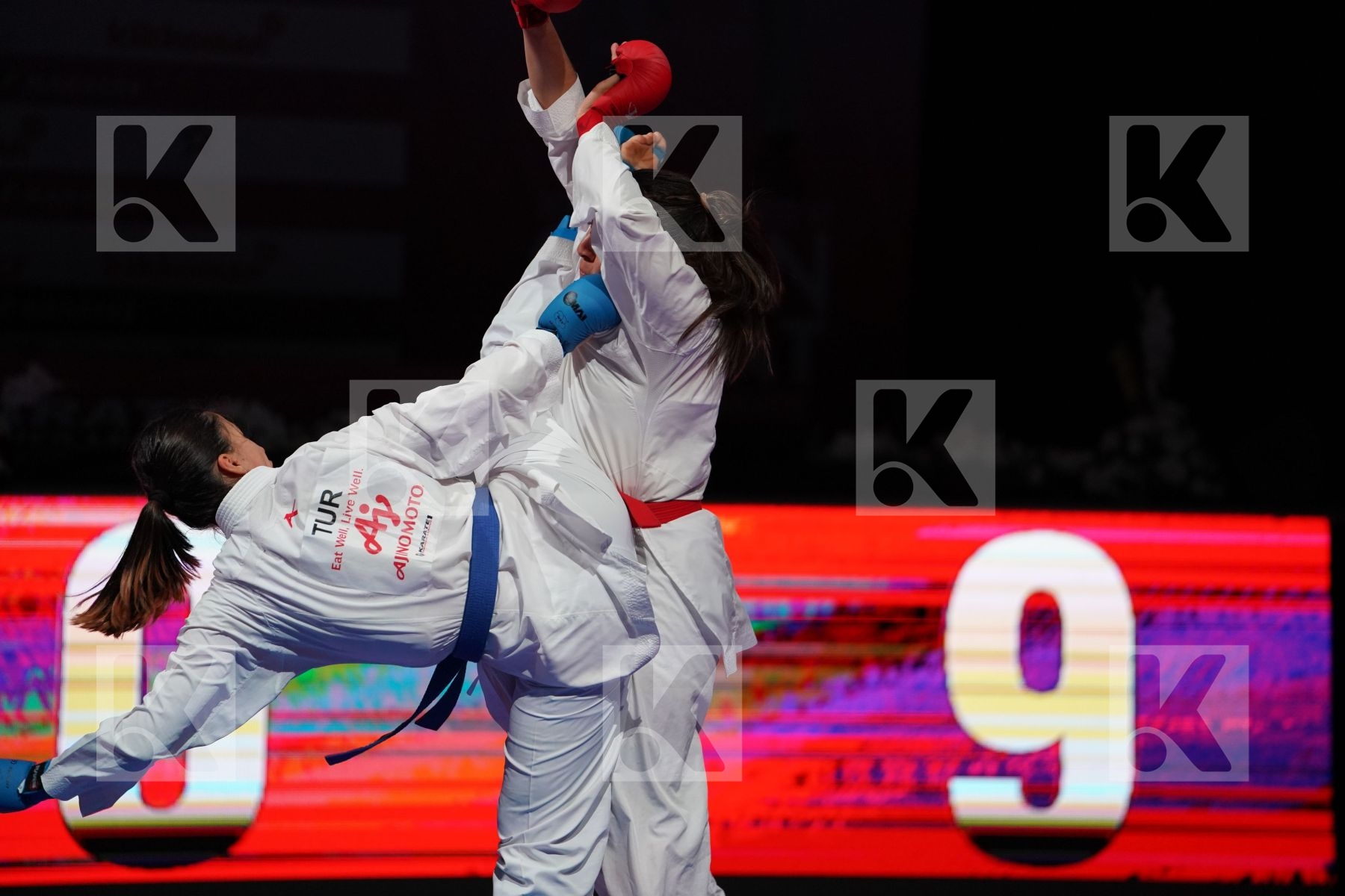 QUINTAL CATZIN GUADALUPE (MEXICO) VS HOCAOGLU MELTEM (TURKEY) in Senior Kumite 68+ Kg - Gold bout