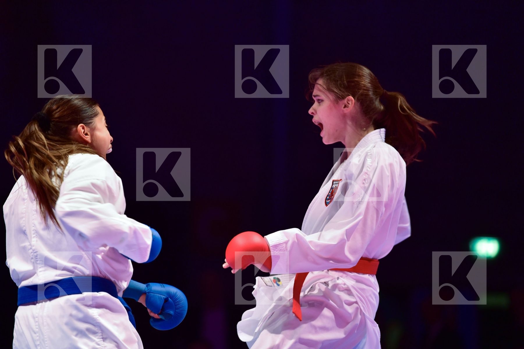 -55 kg final France kumite Luxembourg Thouy Emilie Warling Jenni