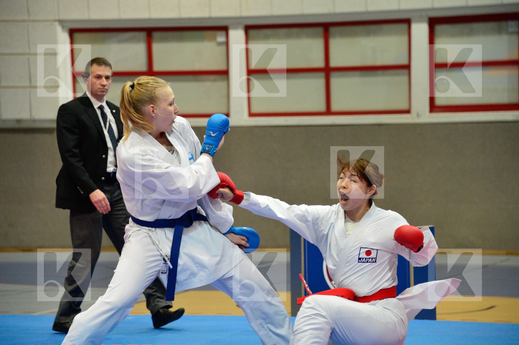 female kumite 68+ kg no uekusa ayumi kuusisto helena japan finla
