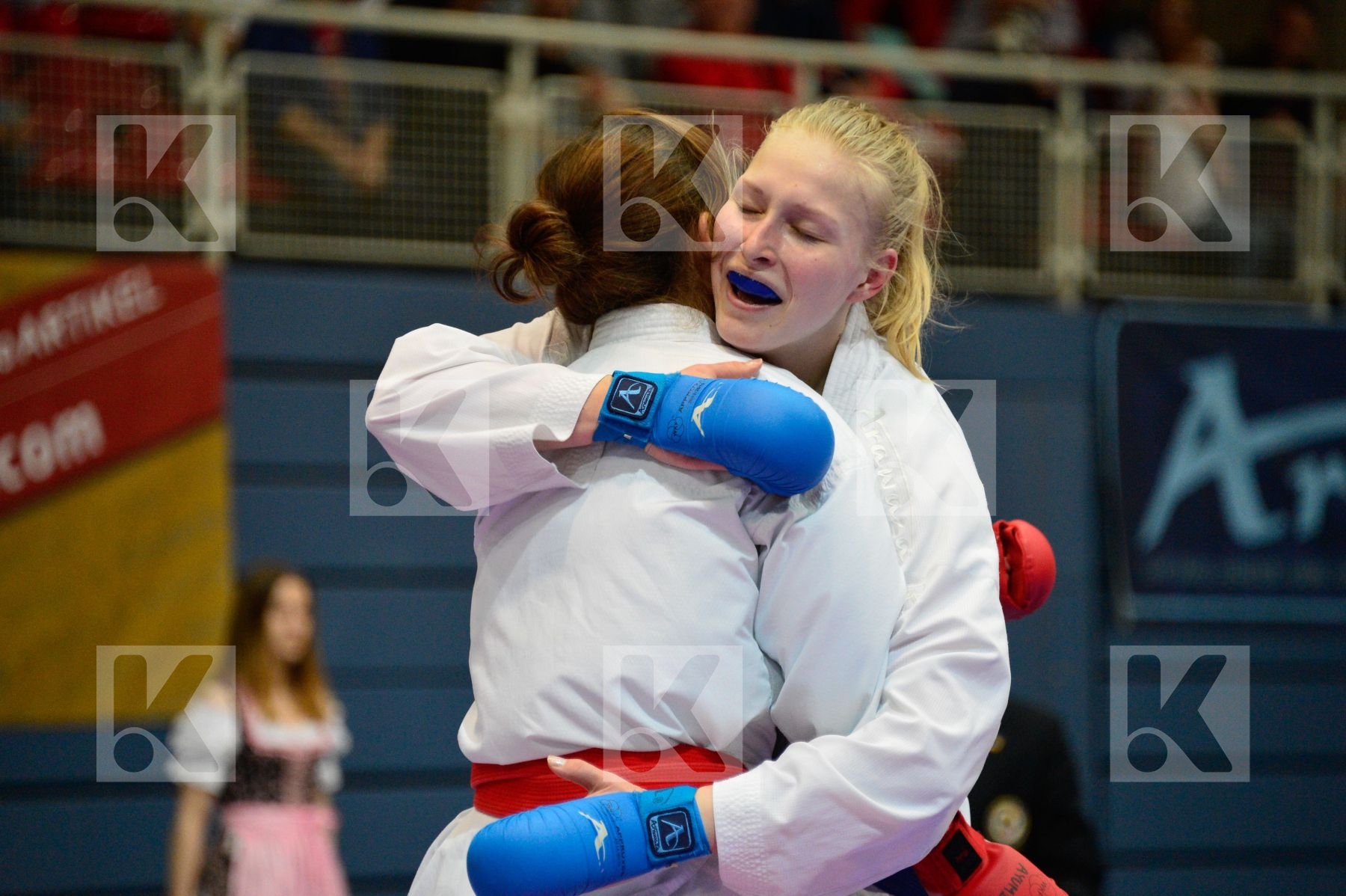 female kumite 68+ kg no uekusa ayumi kuusisto helena japan finla