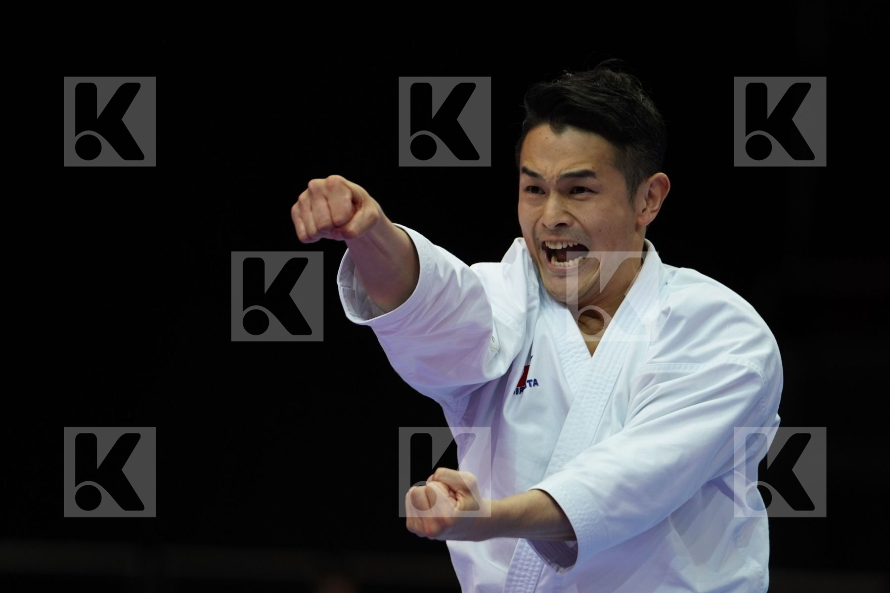 ISSEI SHIMBABA (JAPAN) in Senior Male Kata - Bronze bout
