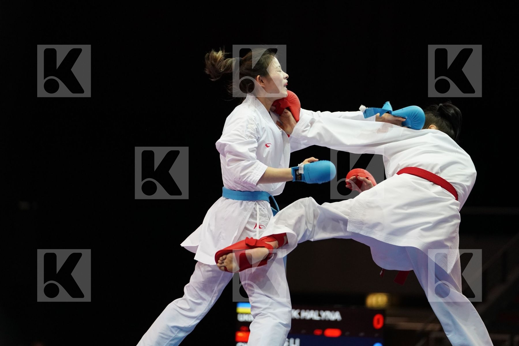 HALYNA MELNYK (UKRAINE) VS GONG LI (CHN) in Senior Kumite -68 Kg - Bronze bout