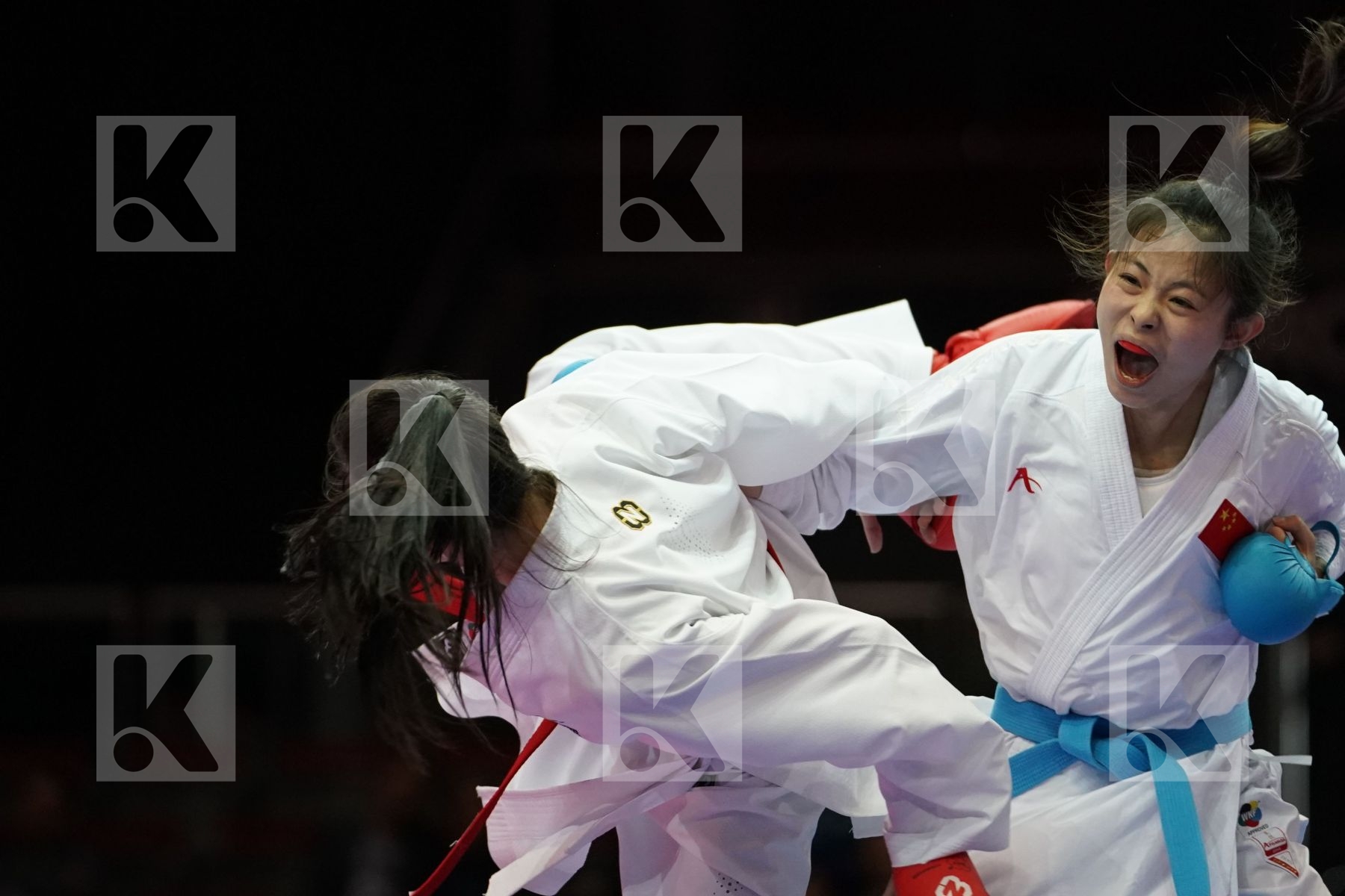 HALYNA MELNYK (UKRAINE) VS GONG LI (CHN) in Senior Kumite -68 Kg - Bronze bout