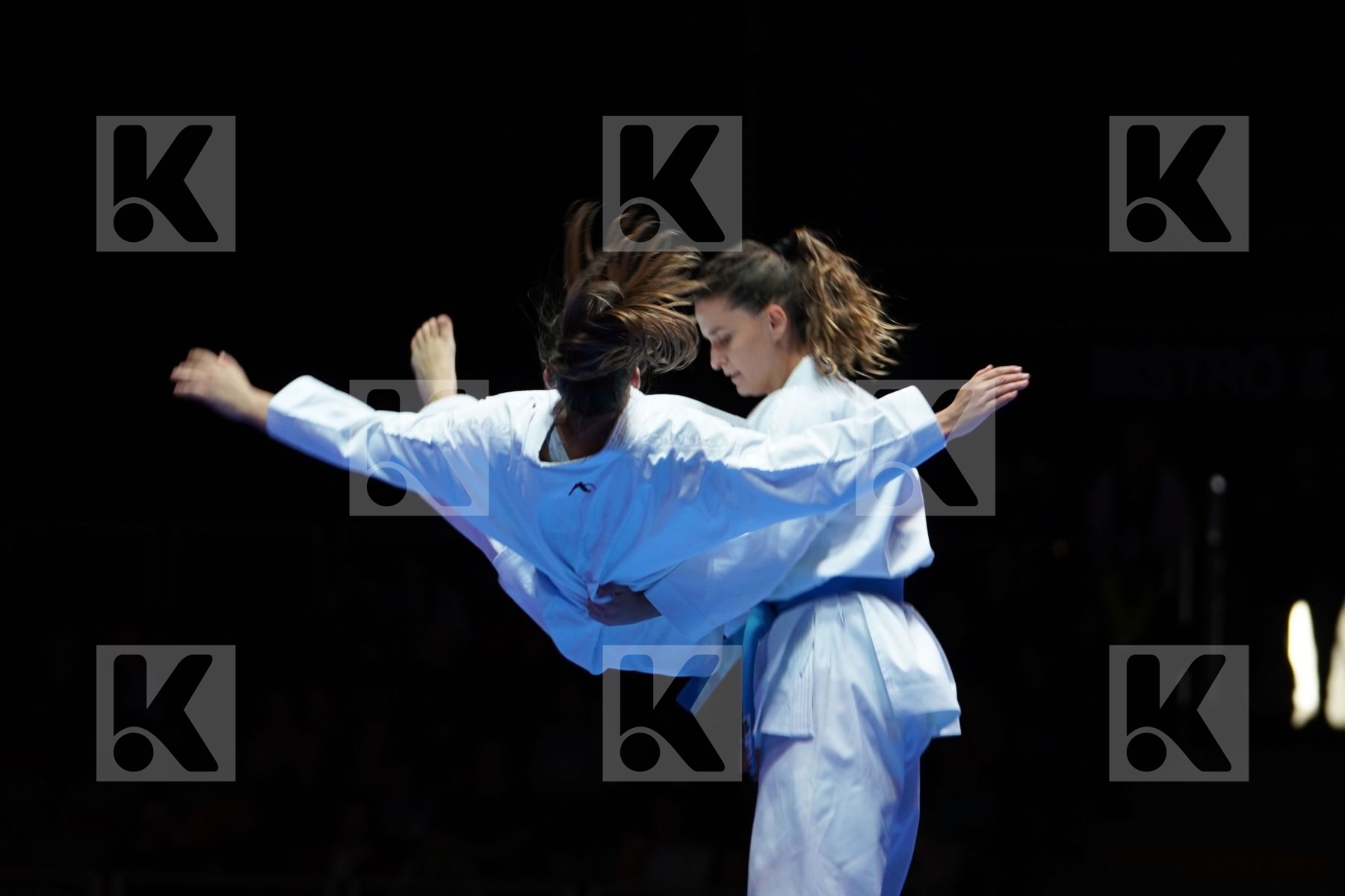 AUSTRALIA (DIMOSKA, DIMOSKA, KAMCHESKA) in Senior Team Female Kata - Gold bout