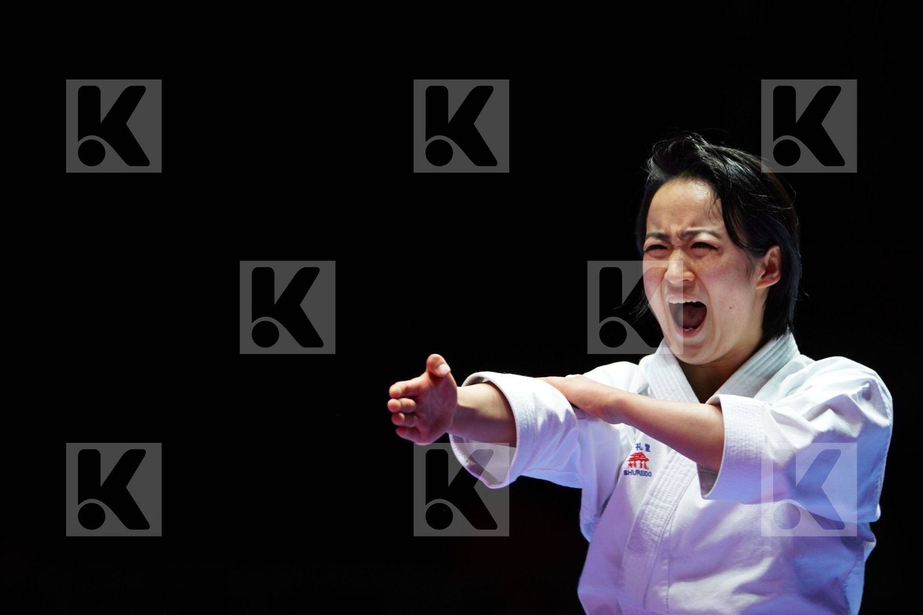 KIYOU SHIMIZU (JAPAN) in Senior Female Kata - Gold bout