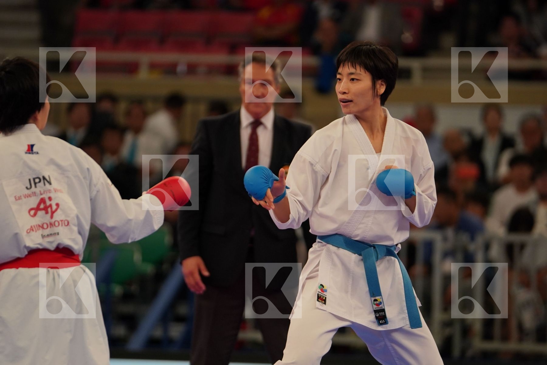 SUZUKI MAYA (JAPAN) vs YIN XIAOYAN (CHINA) in Senior Kumite -61 Kg - Bronze bout