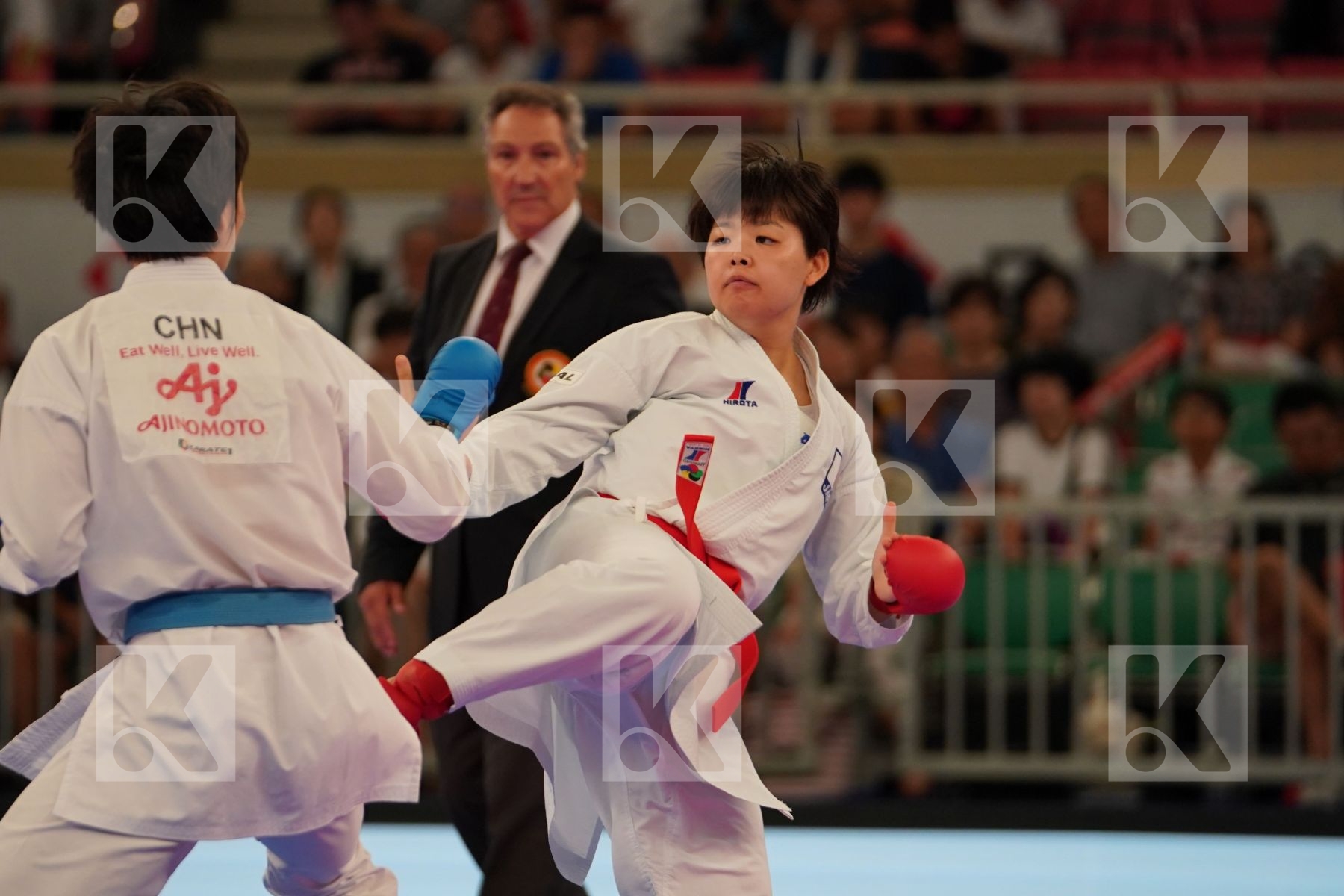 SUZUKI MAYA (JAPAN) vs YIN XIAOYAN (CHINA) in Senior Kumite -61 Kg - Bronze bout