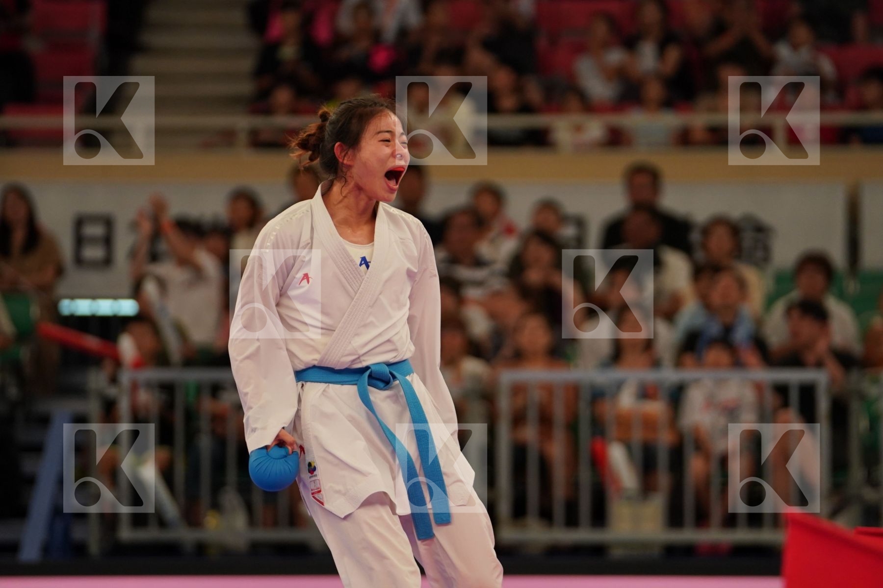 SEMERARO SILVIA (ITALIA) vs GONG LI (CHINA) in Senior Kumite -68 Kg - Bronze bout