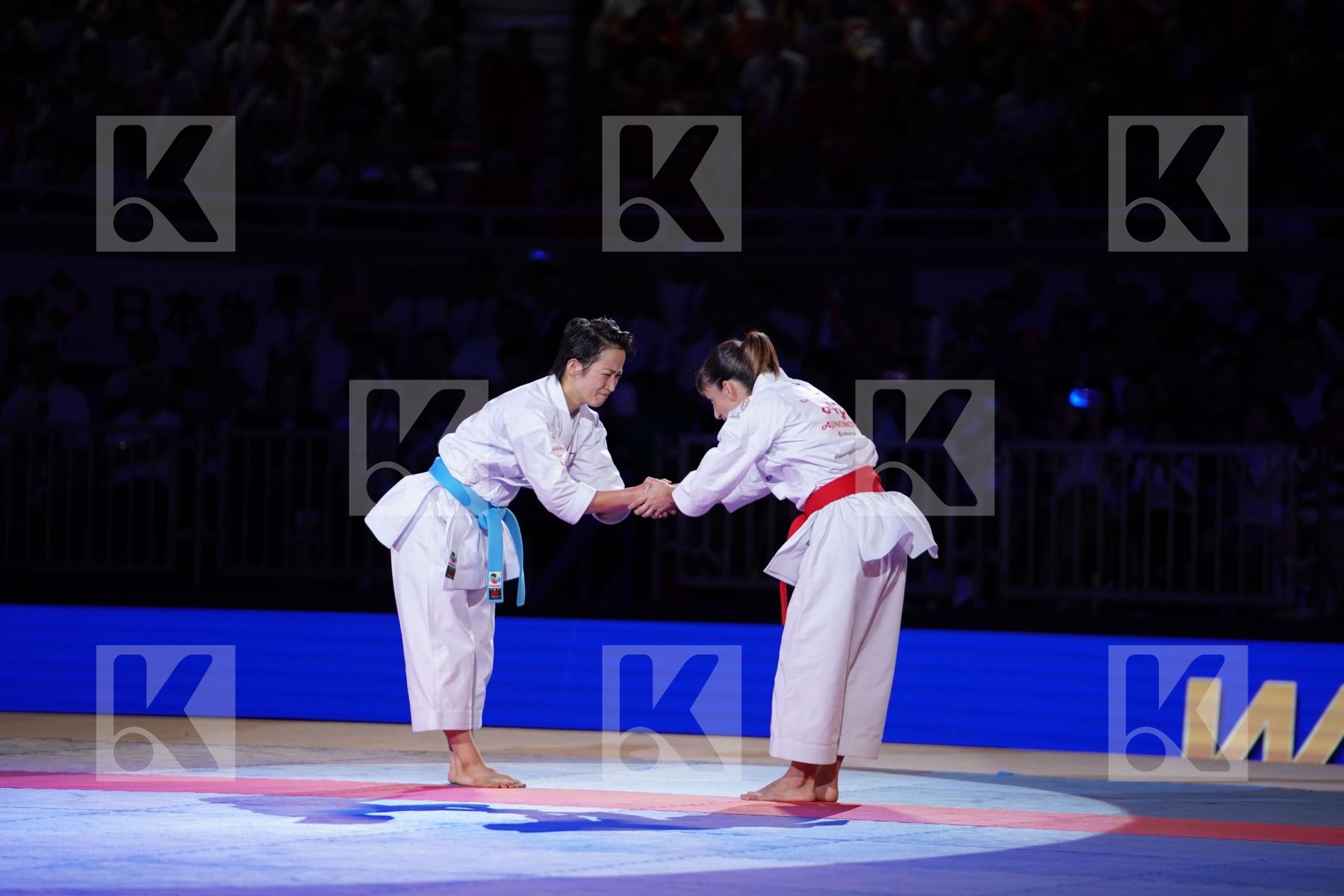 SHIMIZU KIYOU (JAPAN) in Senior Female Kata - Gold bout