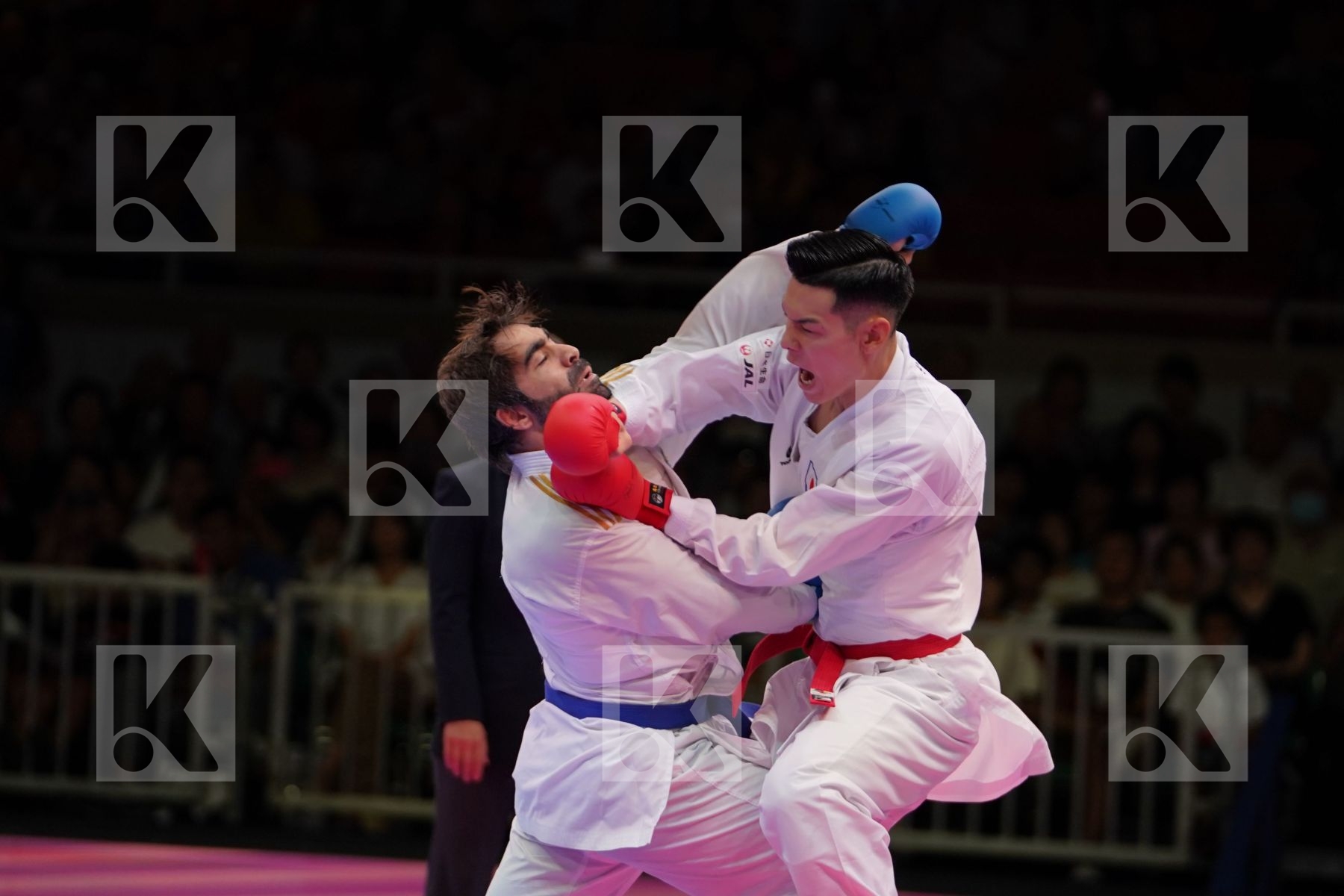 NISHIMURA KEN (JAPAN) VS AGHAYEV RAFAEL (AZERBAIJAN) in Senior Kumite -75 Kg - Gold bout