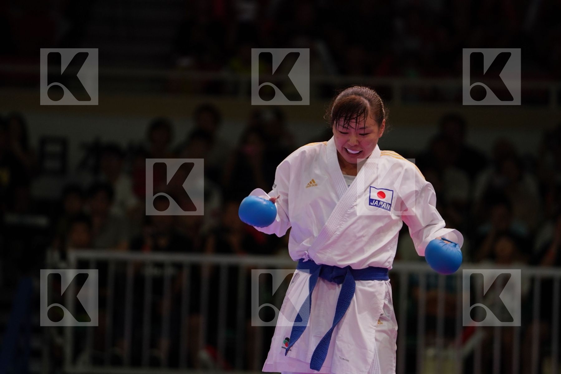 FERRACUTI CLIO (ITALY) vs UEKUSA AYUMI (JAPAN) in Senior Kumite 68+ Kg - Gold bout