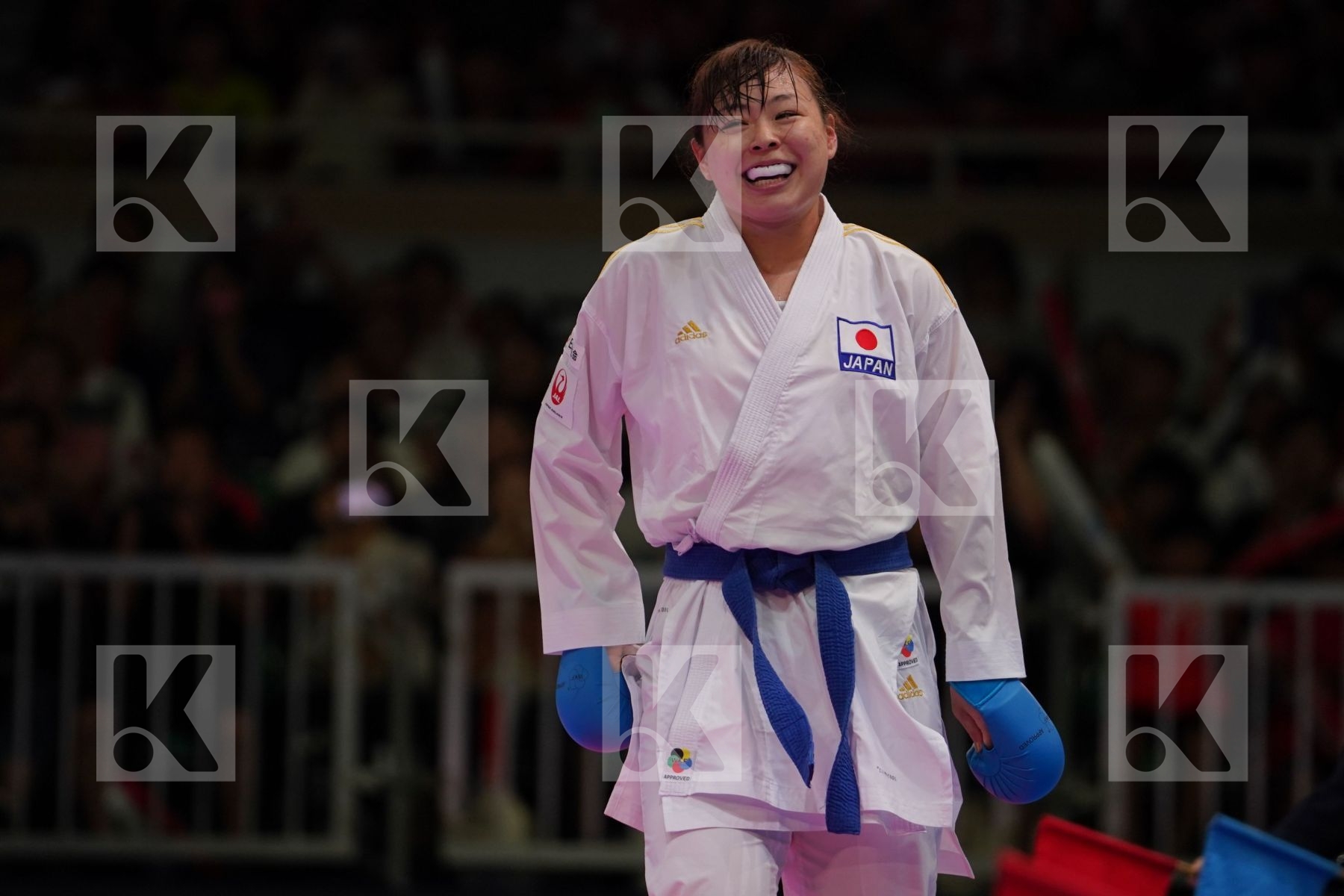 FERRACUTI CLIO (ITALY) vs UEKUSA AYUMI (JAPAN) in Senior Kumite 68+ Kg - Gold bout