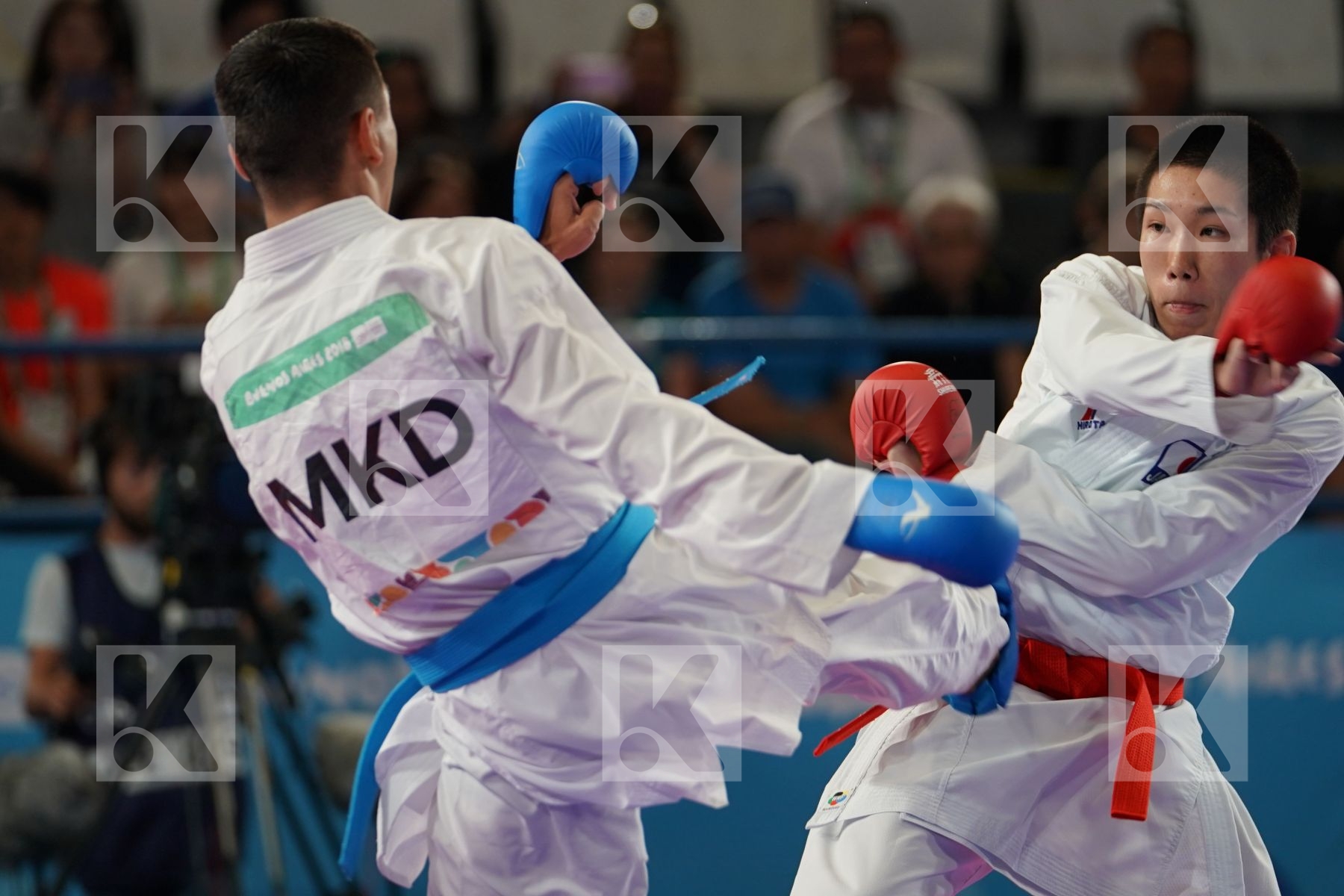 MASAKI YAMAOKA (JAPAN) vs FAHIK VESELI (FYR OF MACEDONIA) in Junior Kumite Male Ð 61 Kg - Semifinal