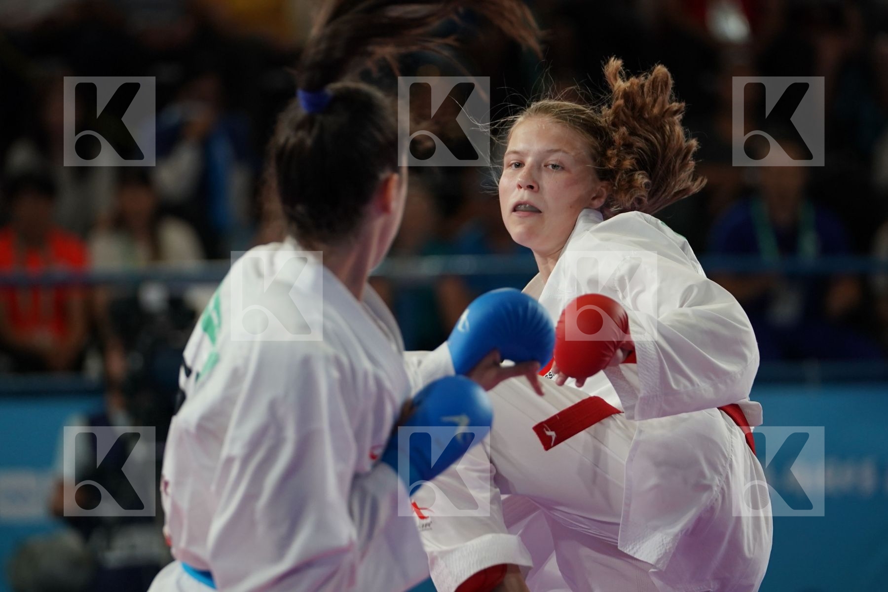 ANNA CHERNYSHEVA (RUSSIA) vs IVANA PEROVIC (SERBIA) in Junior Kumite Female - 59 Kg - Semifinal
