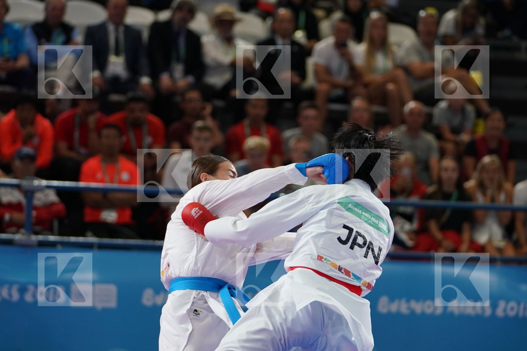 SAKURA SAWASHIMA (JAPAN) vs ANNIKA SAELID (NORWAY) in Junior Kumite Female 59+ Kg - Final bout