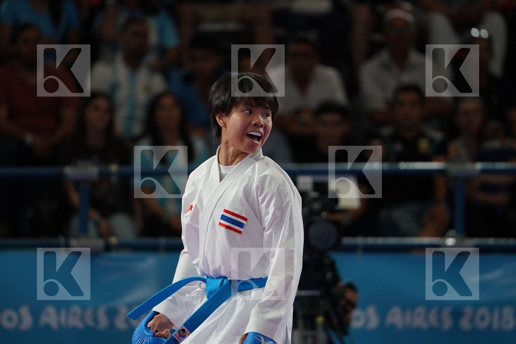 RINKA TAHATA (JAPAN) Vs AIKA OKAZAKI (THAILAND) in Junior Kumite Female -53Kg - Semifinal