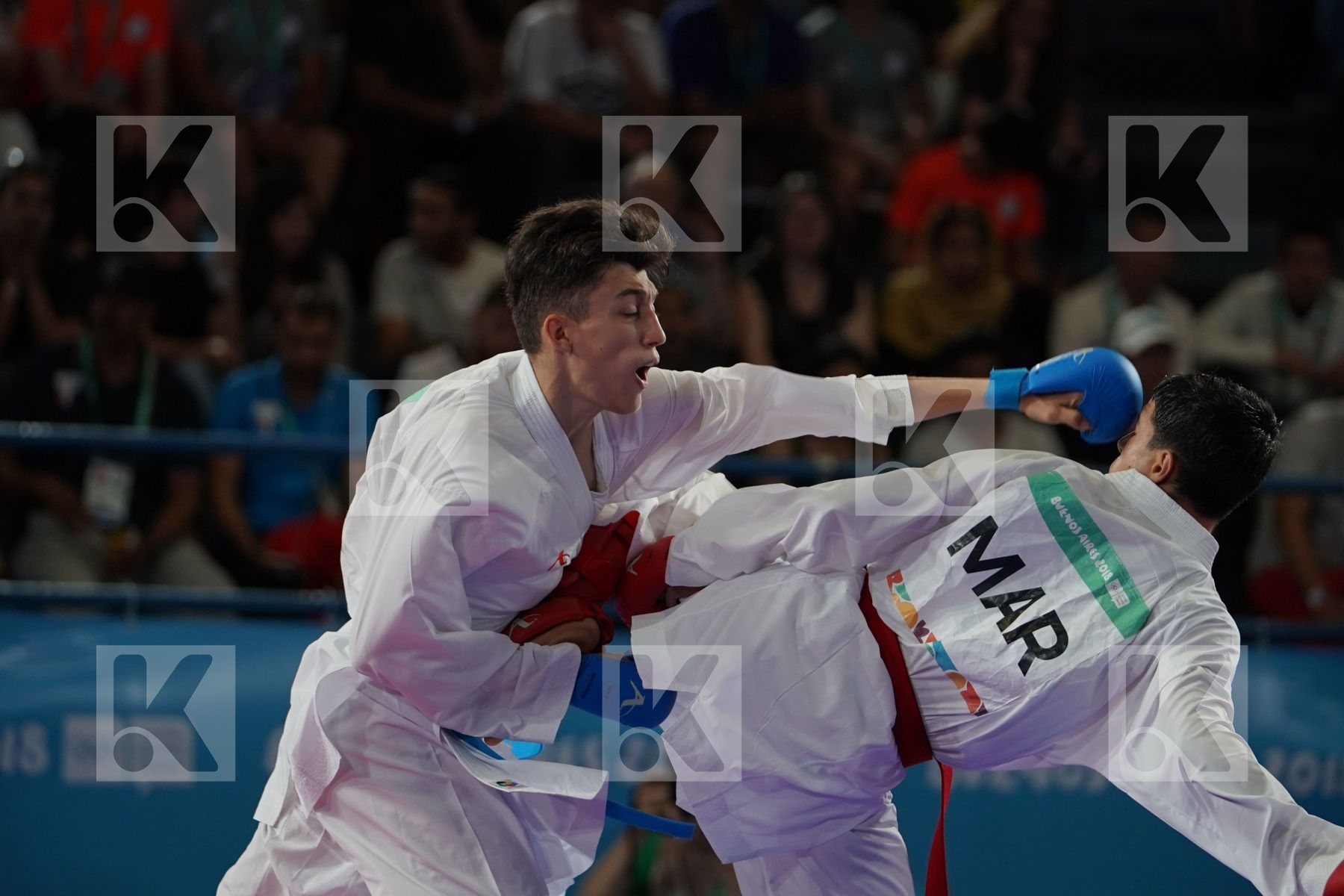 OUSSAMA EDARI (MOROCCO) Vs ALIREZA FARAJIKOUHIKHEILI (IRAN) in Junior Kumite Male Ð 61 Kg - Semifinal