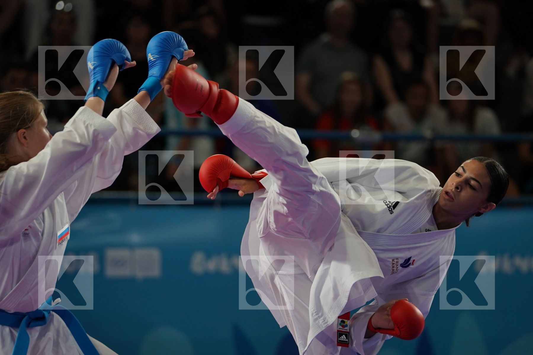ASSIA OUKHATTOU (FRANCE) Vs ANNA CHERNYSHEVA (RUSSIA) in Junior Kumite Female - 59 Kg - Semifinal