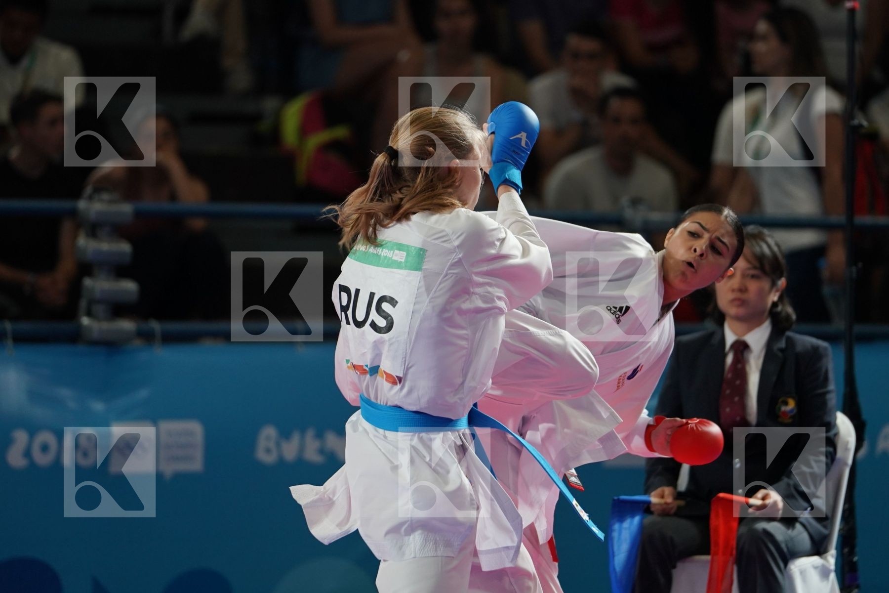 ASSIA OUKHATTOU (FRANCE) Vs ANNA CHERNYSHEVA (RUSSIA) in Junior Kumite Female - 59 Kg - Semifinal