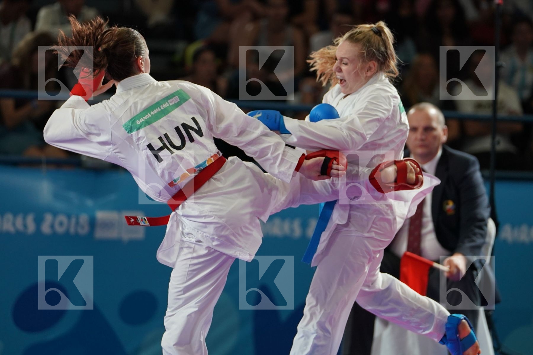 ZSOFIA BARANYI (HUNGARY) Vs MARTA OSSIPOVA (ESTONIA) in Junior Kumite Female - 59 Kg - Semifinal