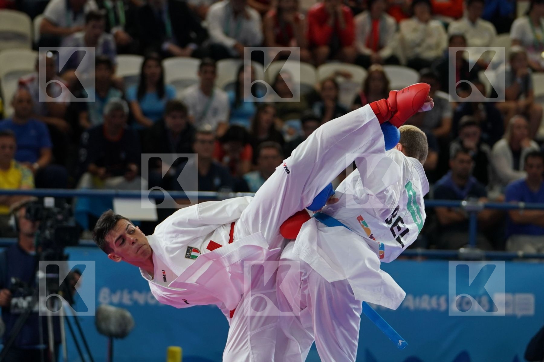 ROSARIO RUGGIERO (ITALY) vs QUENTIN MAHAUDEN (BELGIUM) in Junior Kumite Male Ð 68 Kg - Qualification