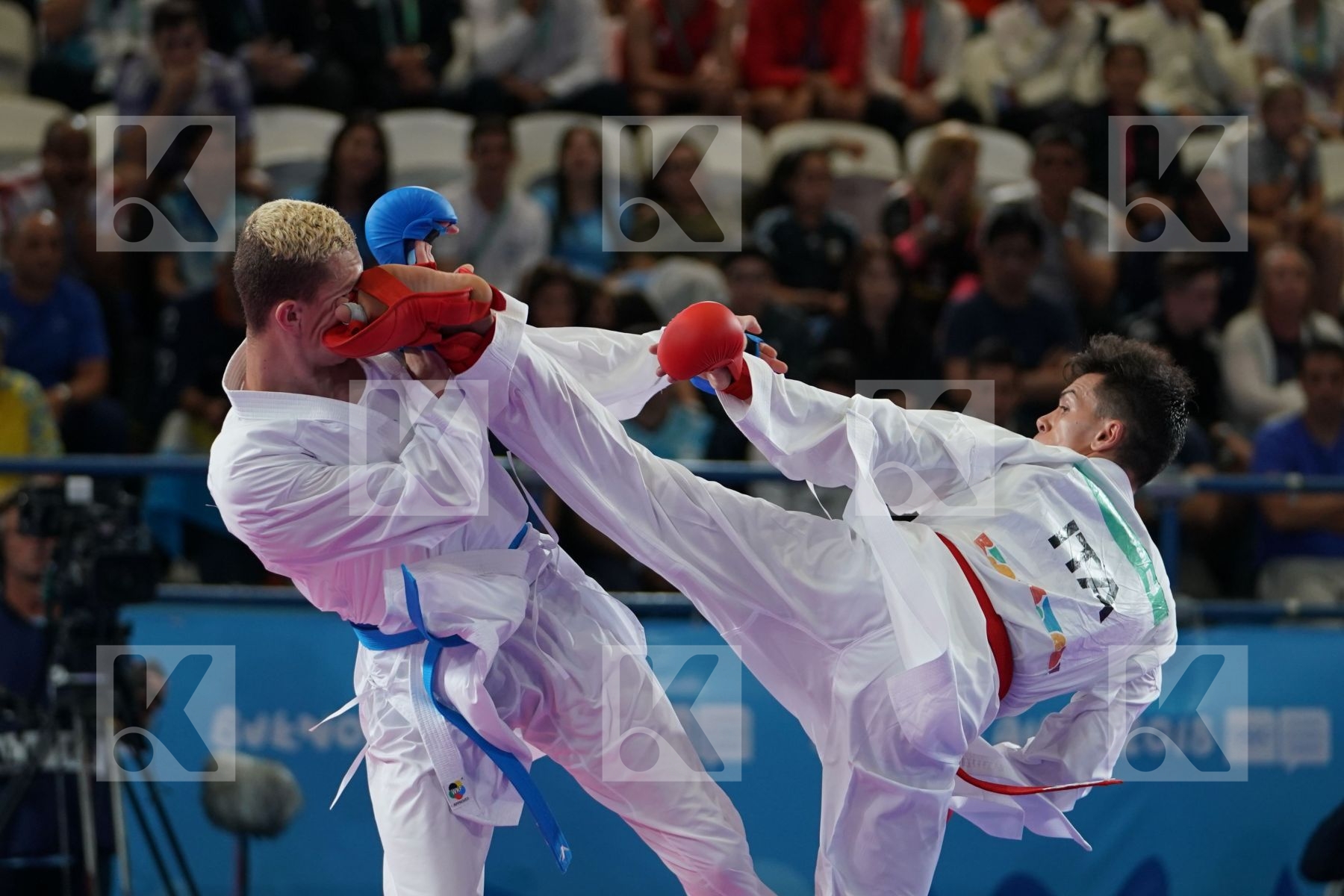 ROSARIO RUGGIERO (ITALY) vs QUENTIN MAHAUDEN (BELGIUM) in Junior Kumite Male Ð 68 Kg - Qualification