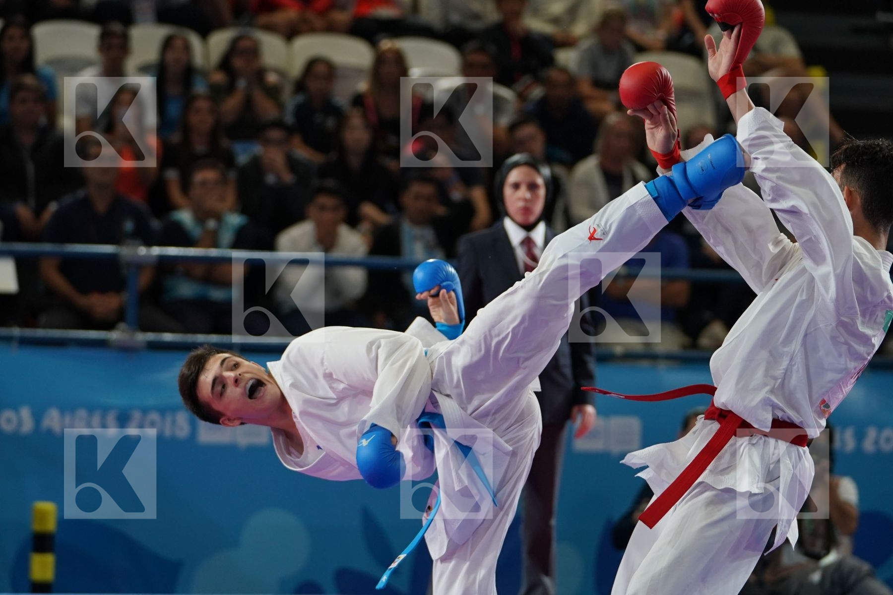 YASSINE SEKOURI (MOROCCO) vs JUAN SALSENCH (ARGENTINA) in Junior Kumite Male Ð 68 Kg - Qualification