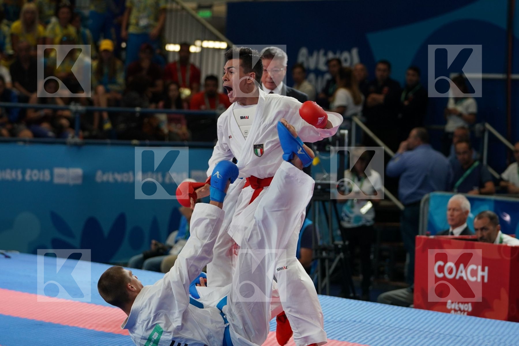 ROSARIO RUGGIERO (ITALY) vs BOSKOVIC BOJAN (MONTENEGRO) in Junior Kumite Male Ð 68 Kg - Qualification