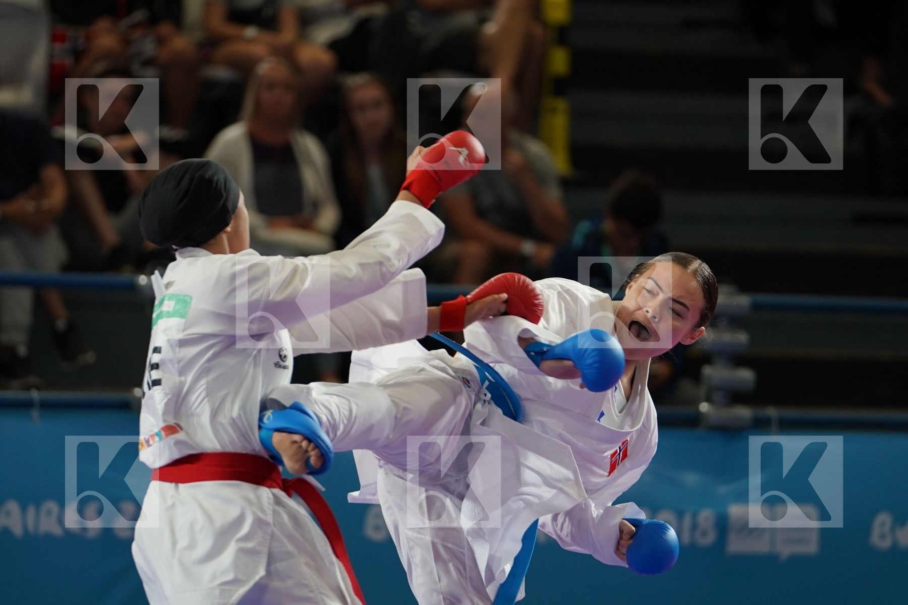KYRIAKI KYDONAKI (GREECE) vs LAUREN PAIGE SALISBURY (GREAT BRITAIN) in Junior Kumite Female 59+ Kg - Qualification