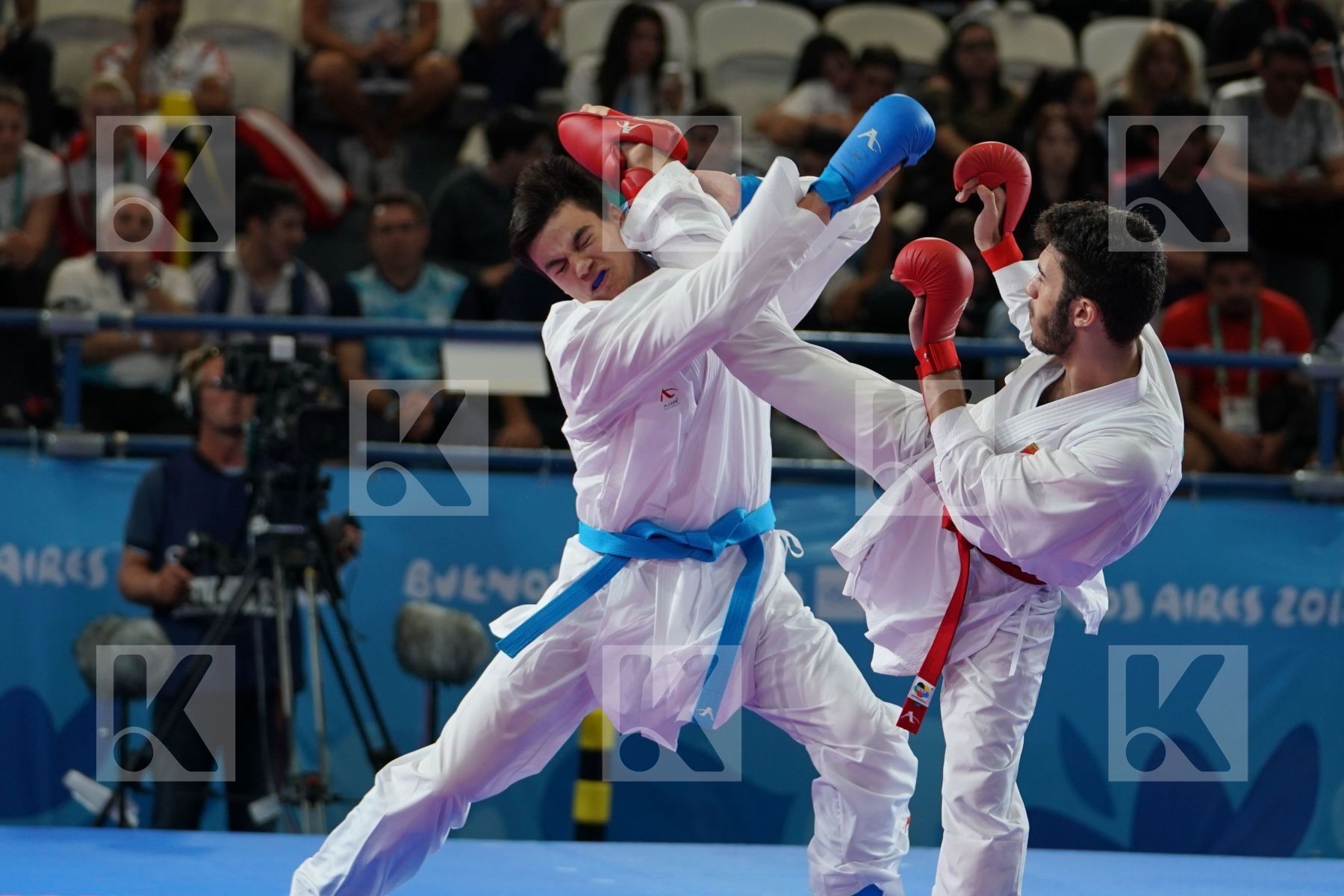 ENES BULUT (TURKEY) vs RAUKAWA JEFFERIES (NEW ZEALAND) in Senior Kumite 68+ Kg - Qualification