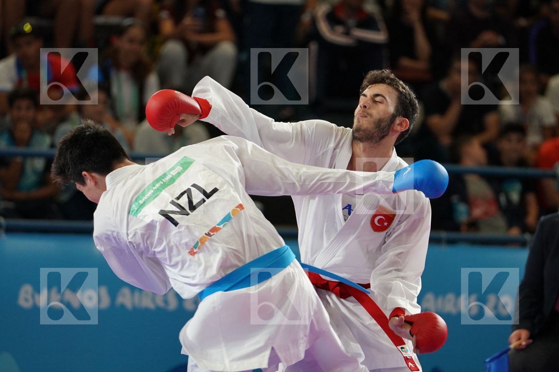 ENES BULUT (TURKEY) vs RAUKAWA JEFFERIES (NEW ZEALAND) in Senior Kumite 68+ Kg - Qualification