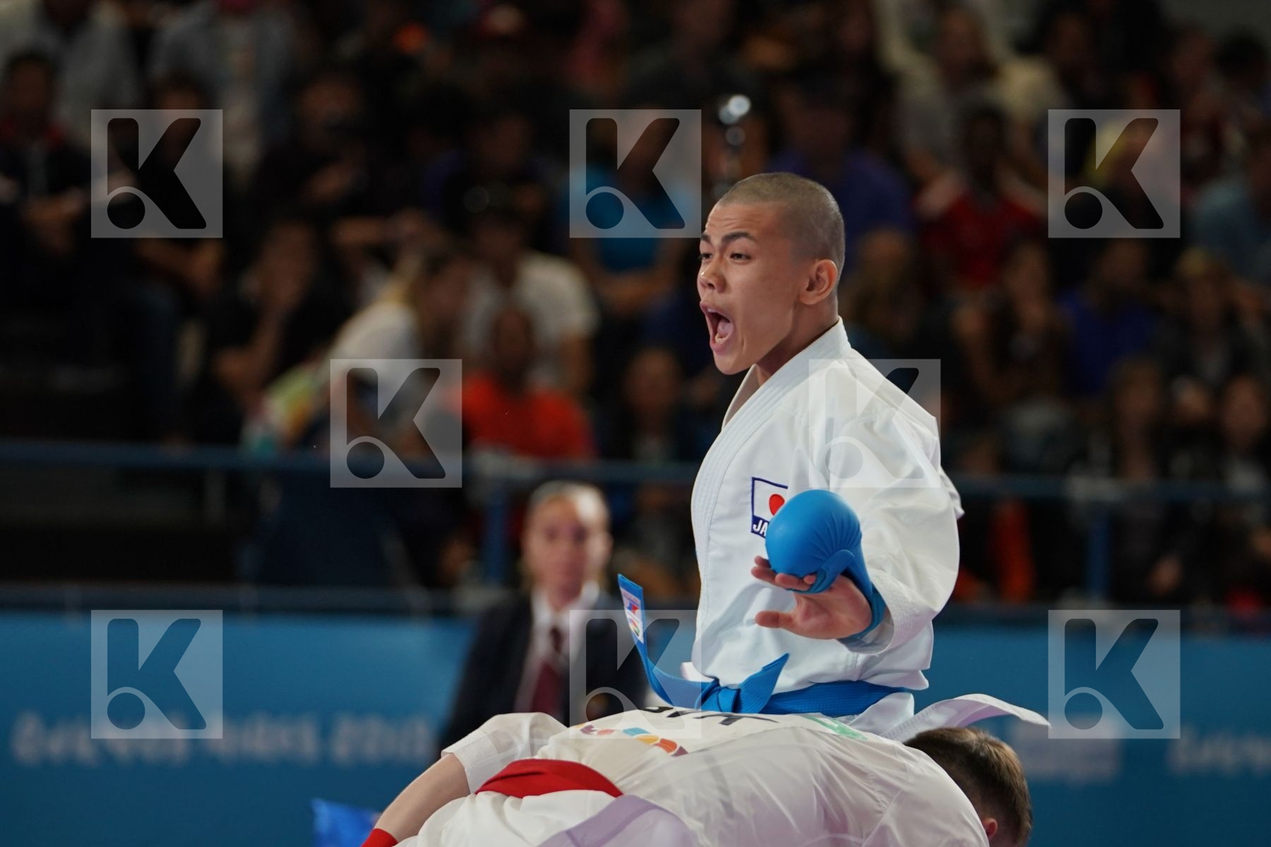 TOMAS KOSA (SLOVAKIA) vs KEISEI SAKIYAMA (JAPAN) in Senior Kumite 68+ Kg - Qualification