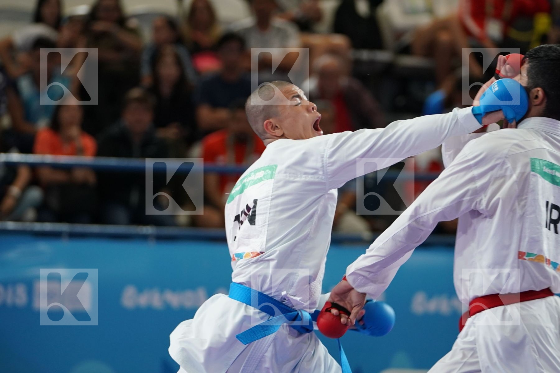 NAVID MOHAMMADI (IRAN) vs KEISEI SAKIYAMA (JAPAN) in Senior Kumite 68+ Kg - Qualification