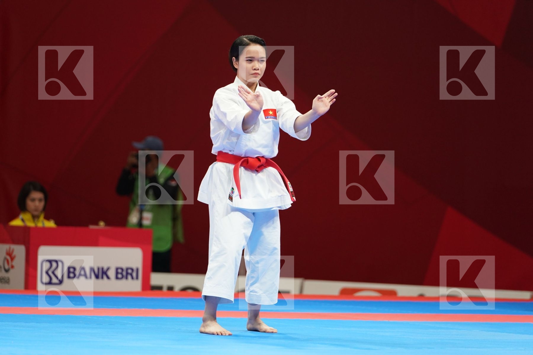 THI PHUONG NGUYEN (VIETNAM) in Senior Female Kata - Qualification