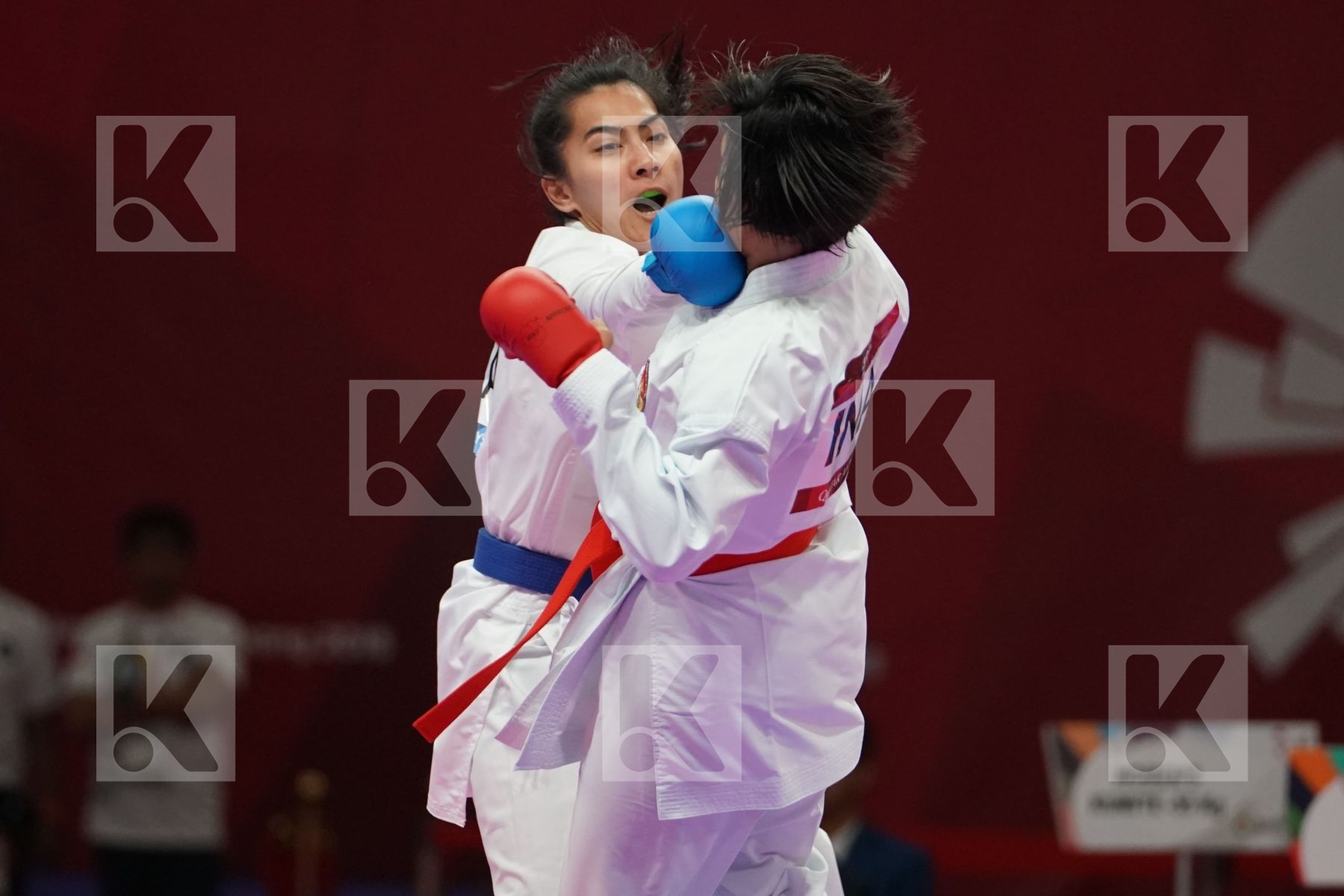 COKORDA ISTRI AGUNG SANISTYARANI (INDONESIA) vs TIPPAWAN KHAMSI (THAILAND) in Senior Kumite -55 Kg - Qualification