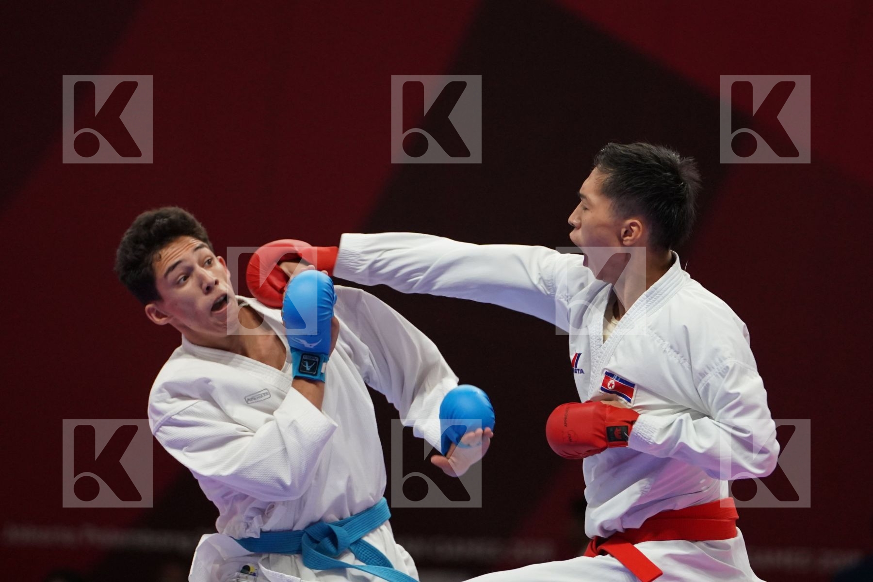YUN HAK SONG (NORTH KOREA) vs PHONEPASEUTH LASASIMMA (LAO PEOPLE`S DEMOCRATIC REPUBLIC) in Senior Kumite -60 Kg - Qualification