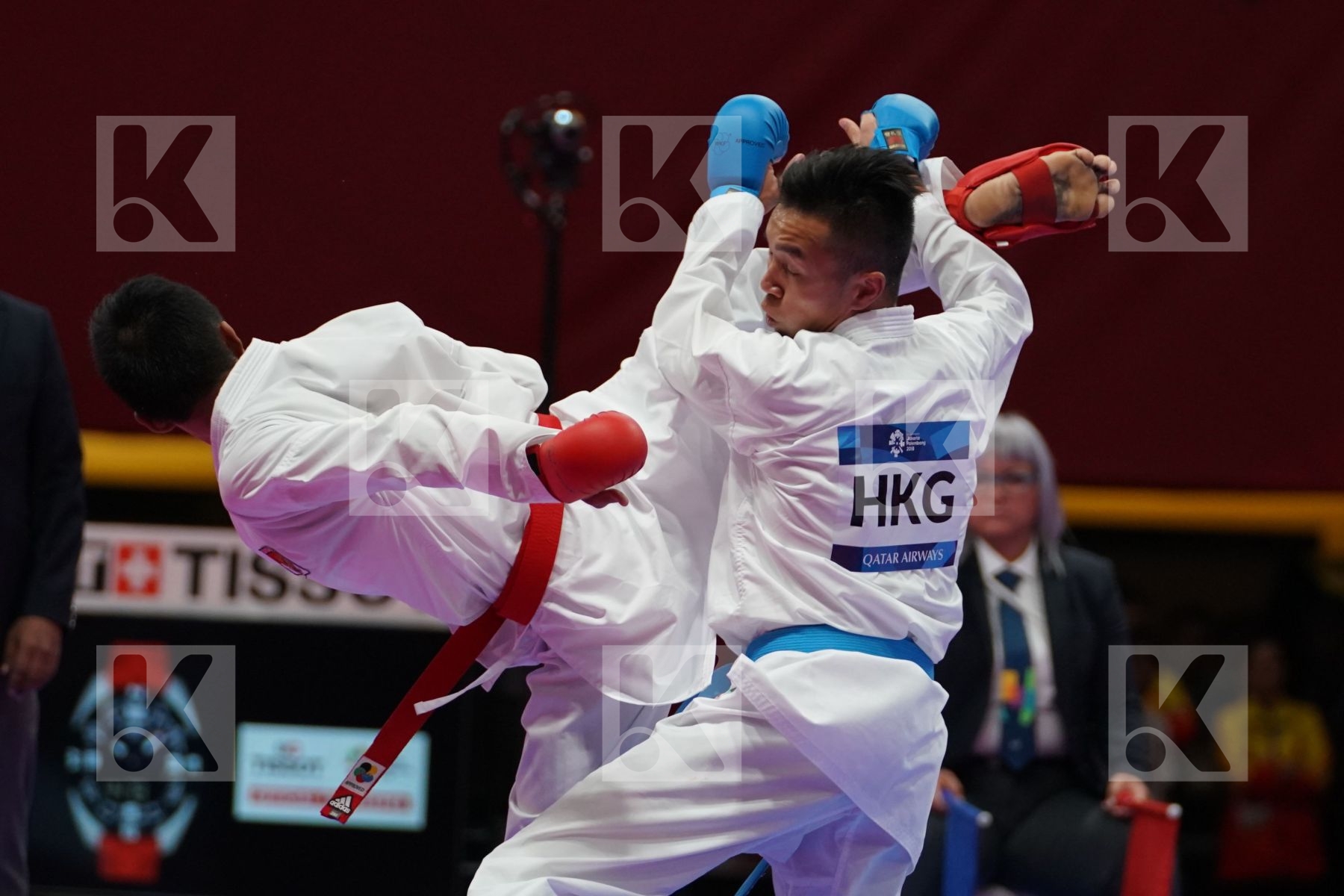 RIFKI ARDIANSYAH ARROSYIID (INDONESIA) vs CHUN HO LEE (HONG KONG) in Senior Kumite -60 Kg - Qualification