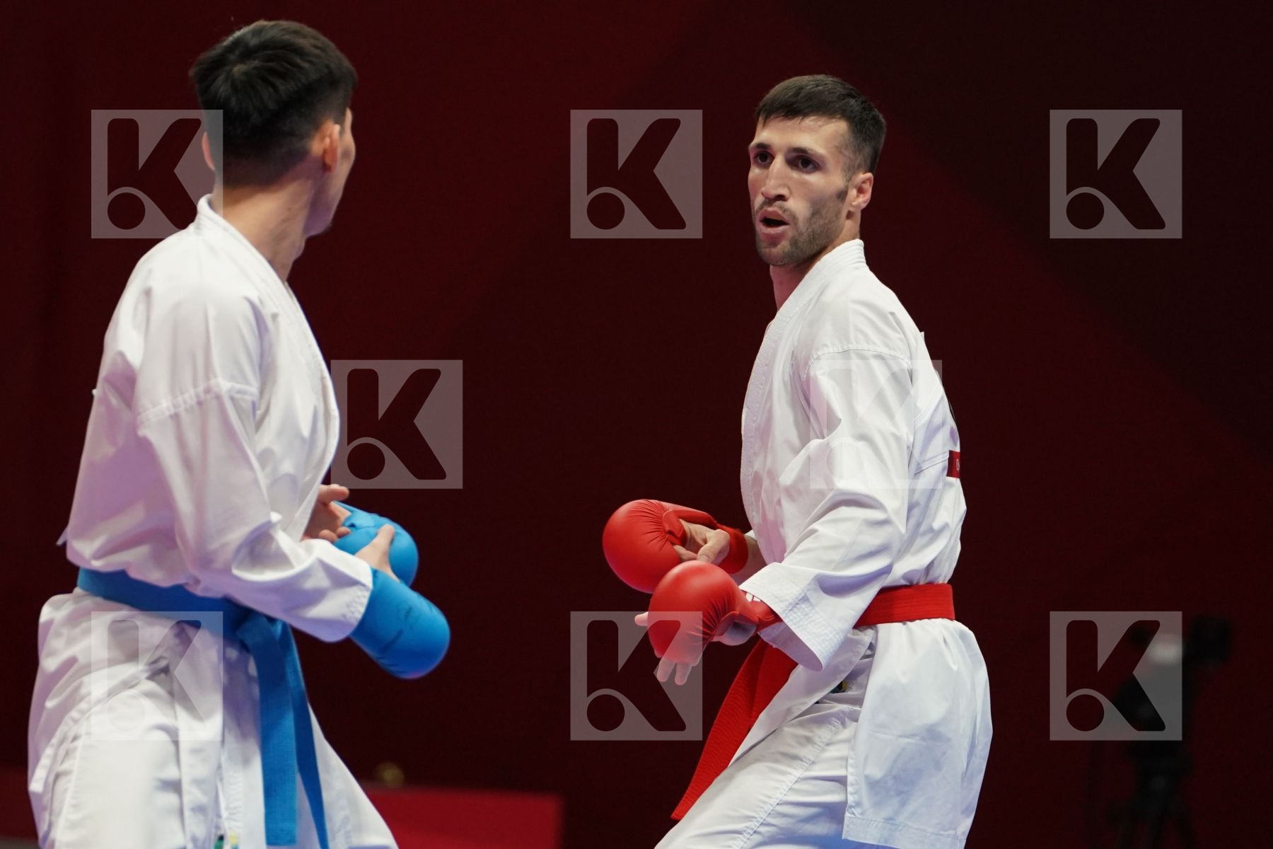 AMIR MAHDI ZADEH (ISLAMIC REPUBLIC OF IRAN) vs VAN HAI NGUYEN (VIETNAM) in Senior Kumite -60 Kg - Qualification