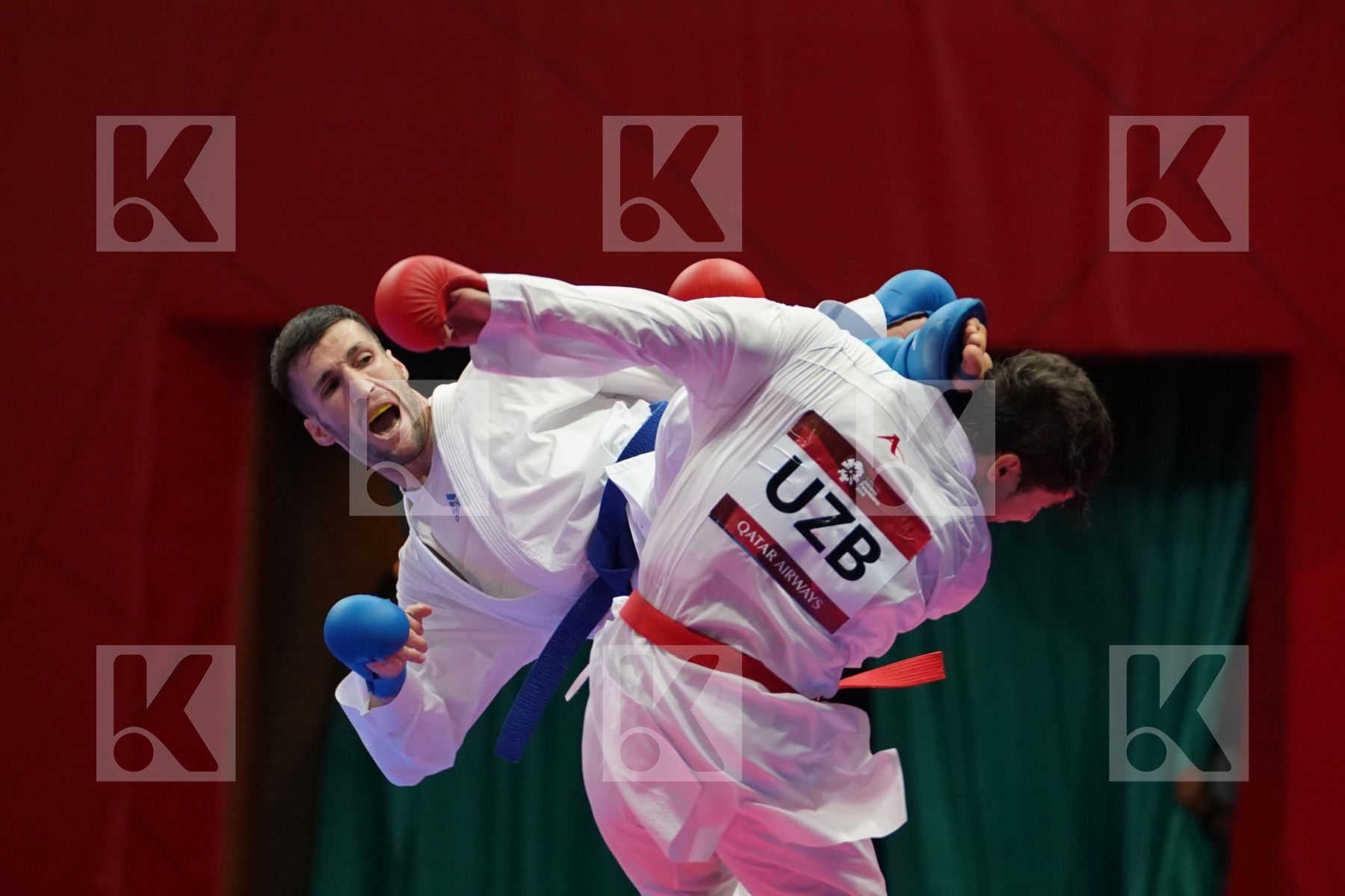 SADRIDDIN SAYMATOV (UZBEKISTAN) vs AMIR MAHDI ZADEH (ISLAMIC REPUBLIC OF IRAN) in Senior Kumite -60 Kg - Qualification