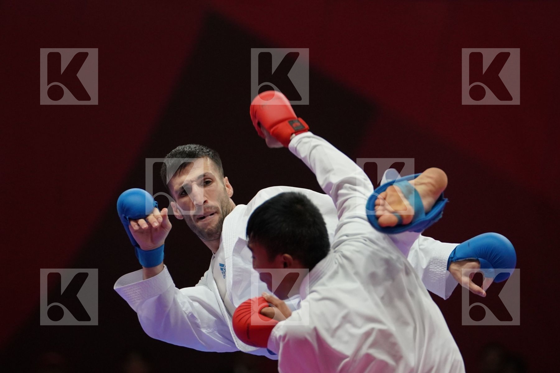 RIFKI ARDIANSYAH ARROSYIID (INDONESIA) vs AMIR MAHDI ZADEH (ISLAMIC REPUBLIC OF IRAN) in Senior Kumite -60 Kg - Final