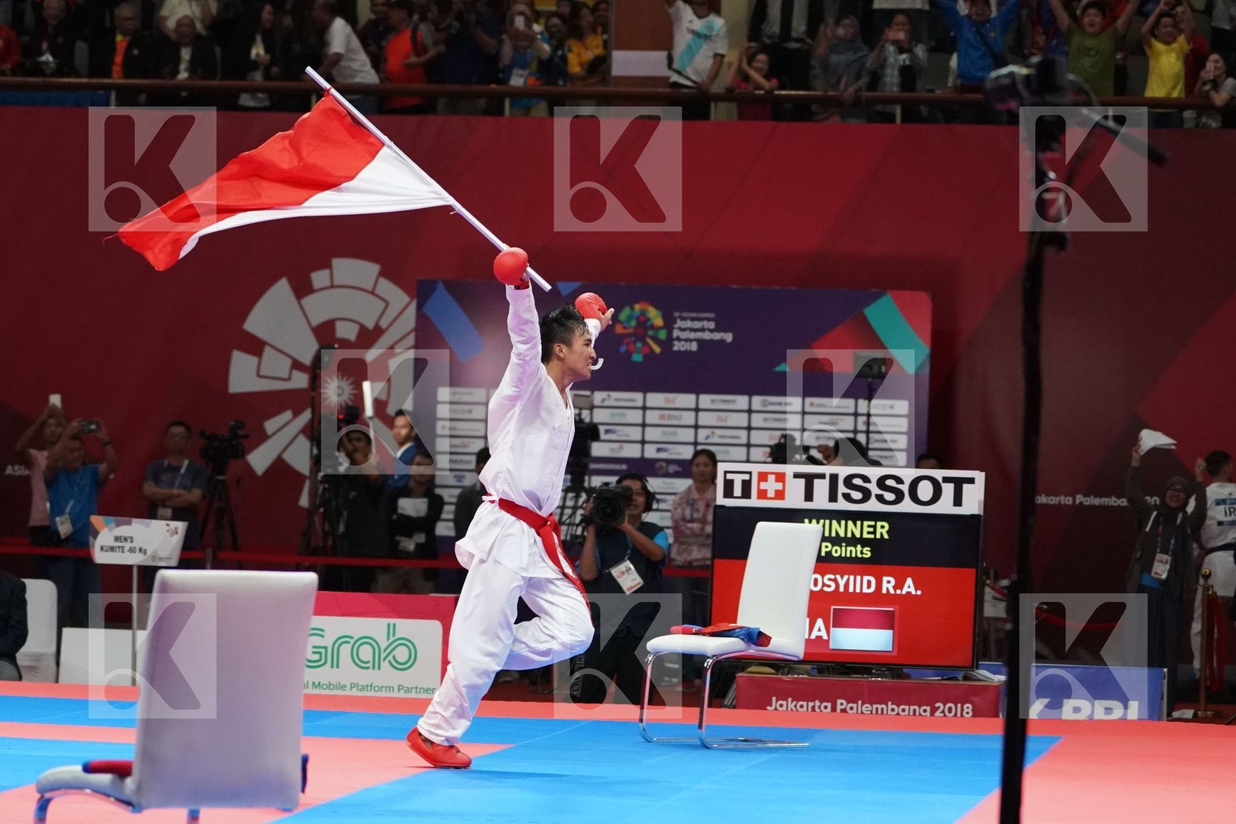 RIFKI ARDIANSYAH ARROSYIID (INDONESIA) vs AMIR MAHDI ZADEH (ISLAMIC REPUBLIC OF IRAN) in Senior Kumite -60 Kg - Final